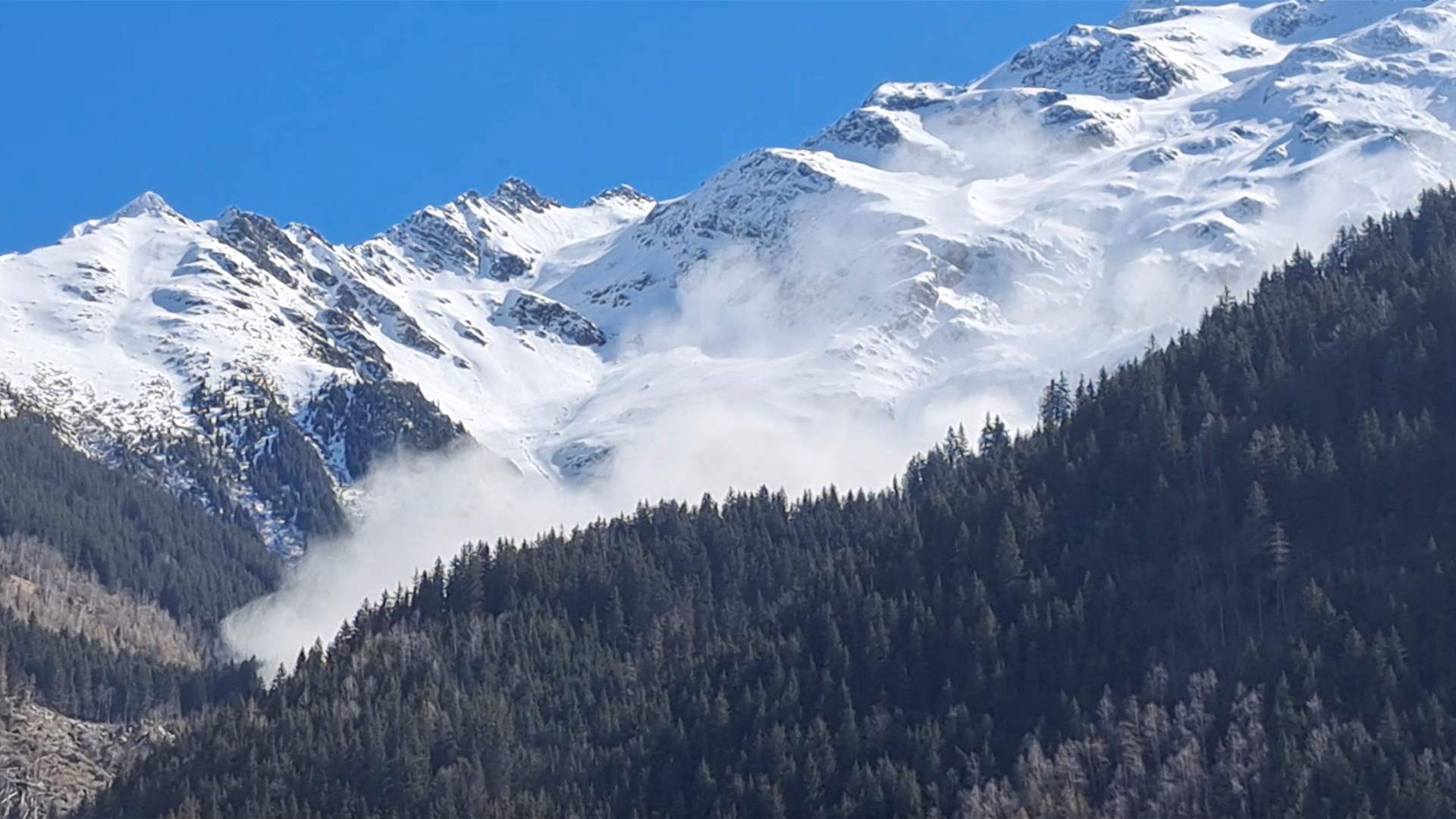 Four Killed In Avalanche In The French Alps - Lebanon News