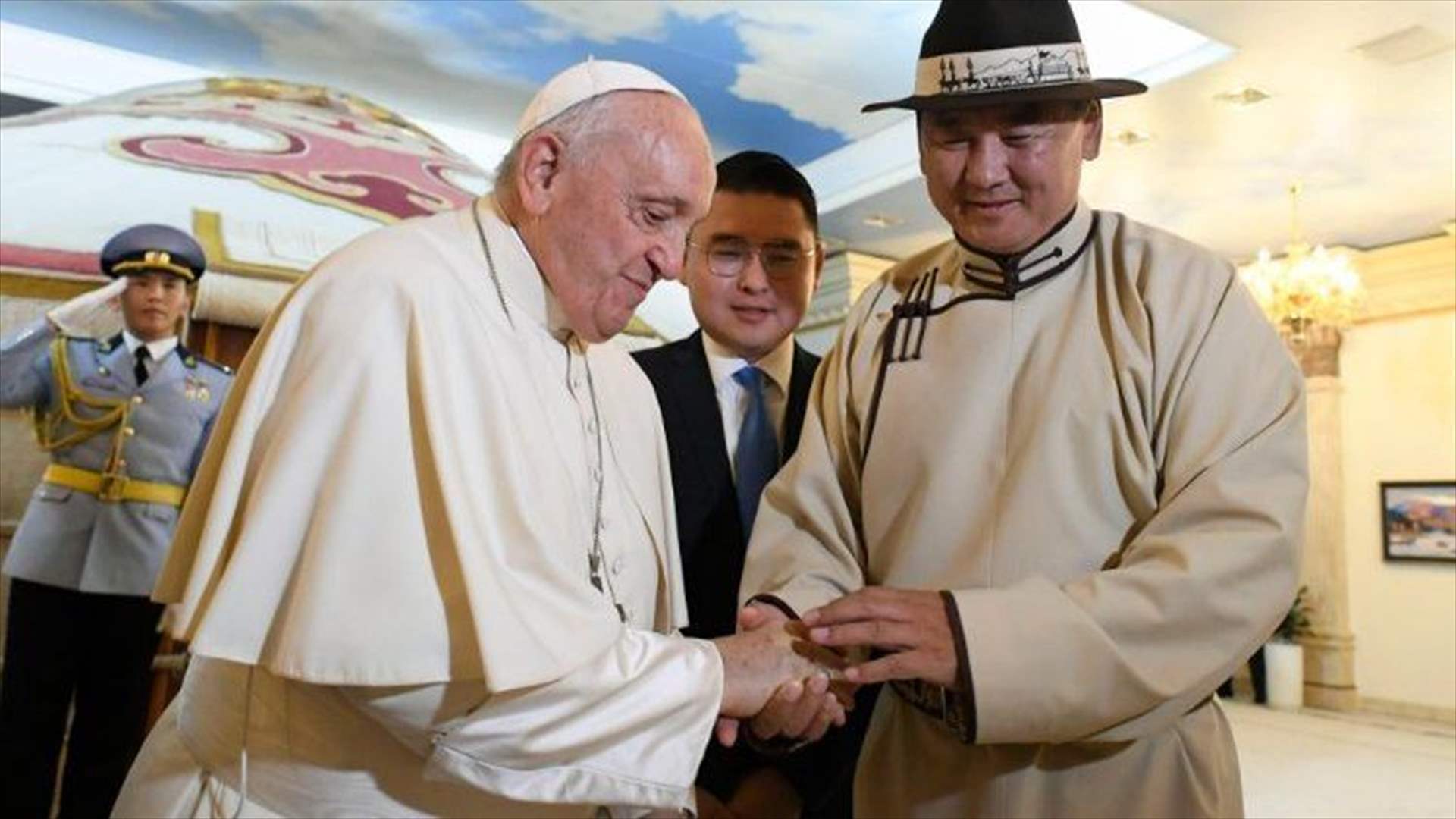 البابا في منغوليا في زيارة غير مسبوقة دعما للكاثوليك