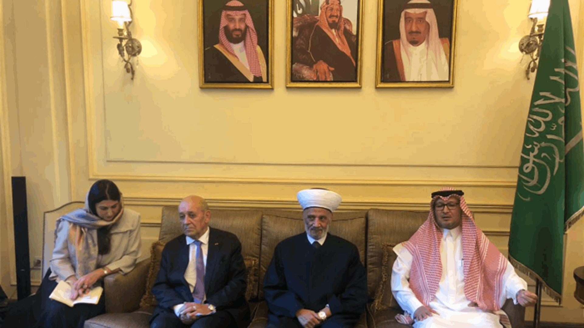 Boukhari meets with Le Drian and Mufti Derian 