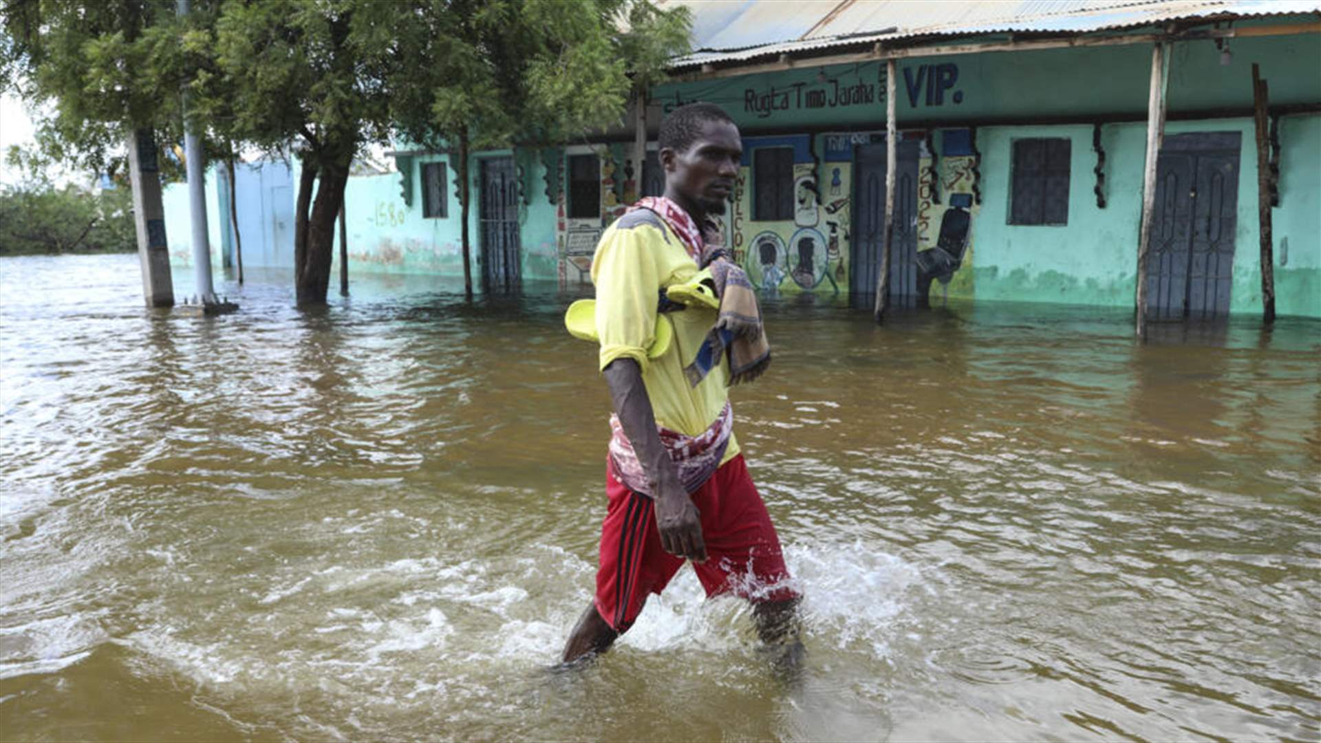 مصرع 50 شخصاً ونزوح 700 ألف جراء الفيضانات في الصومال