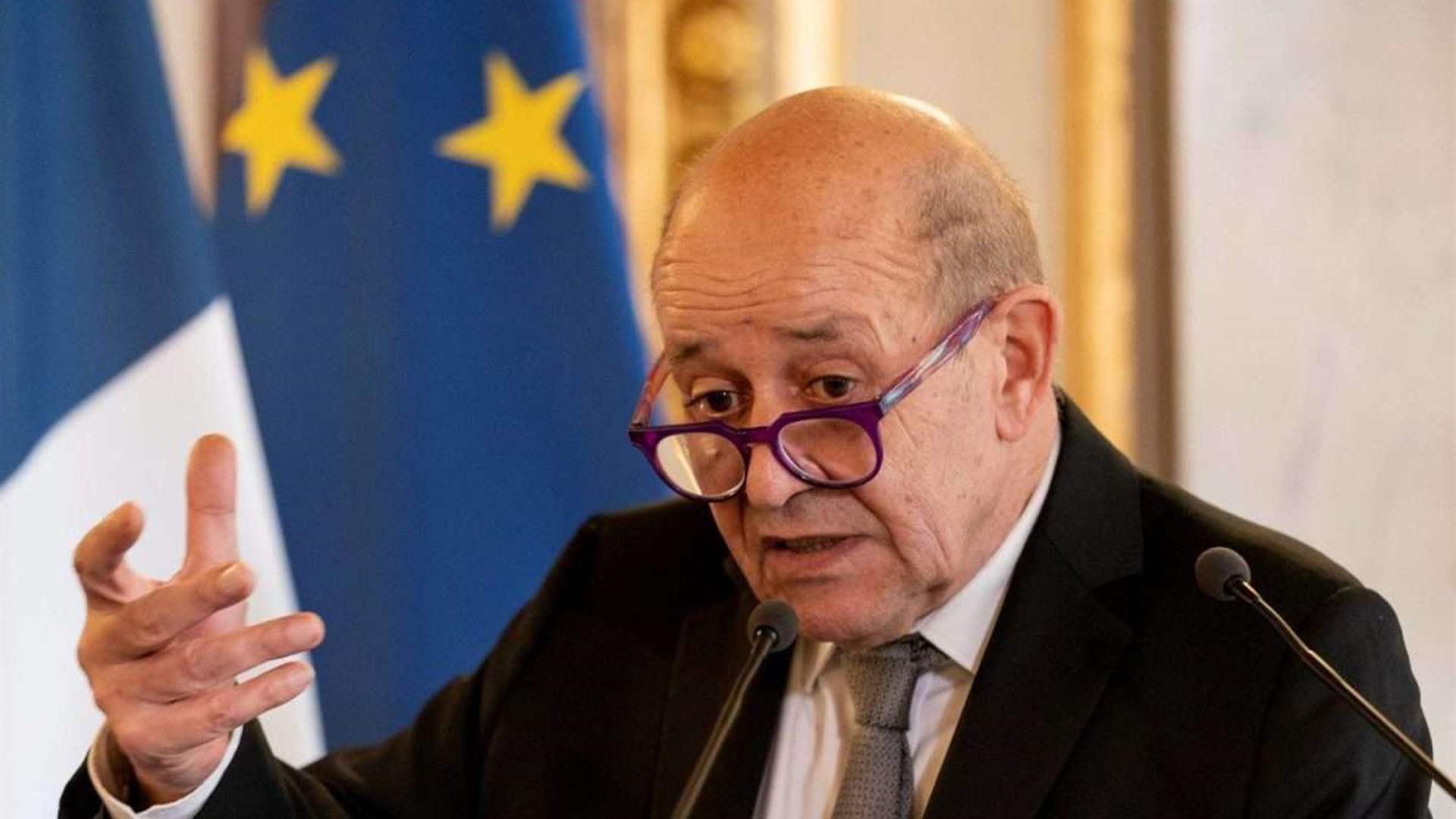 Le Drian holds talks with Lebanese Parliament Members