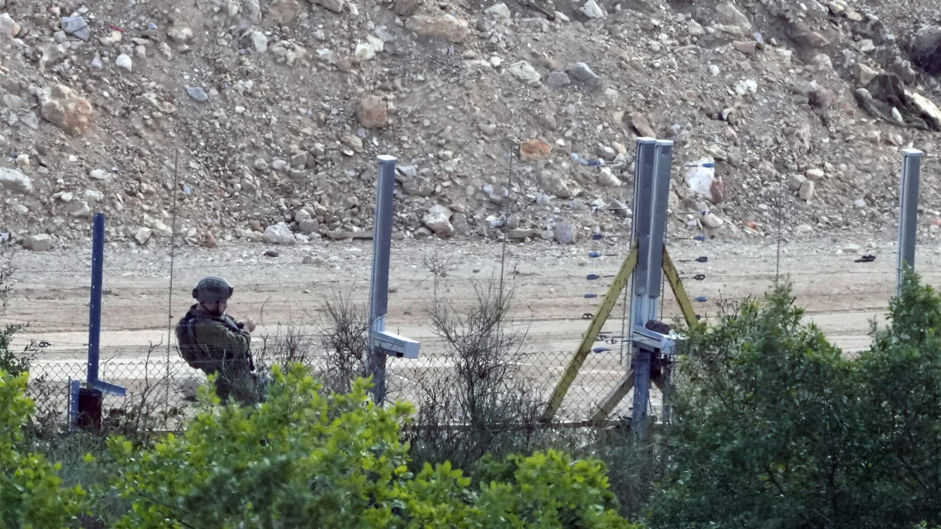 Israeli Special Forces infiltrate southern Lebanon, clear mines in Aita Al-Shaab