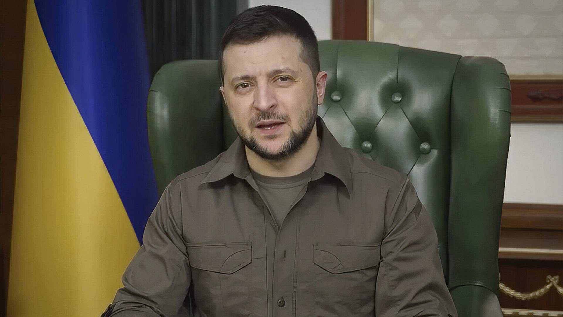 Zelensky publishes income as part of transparency drive