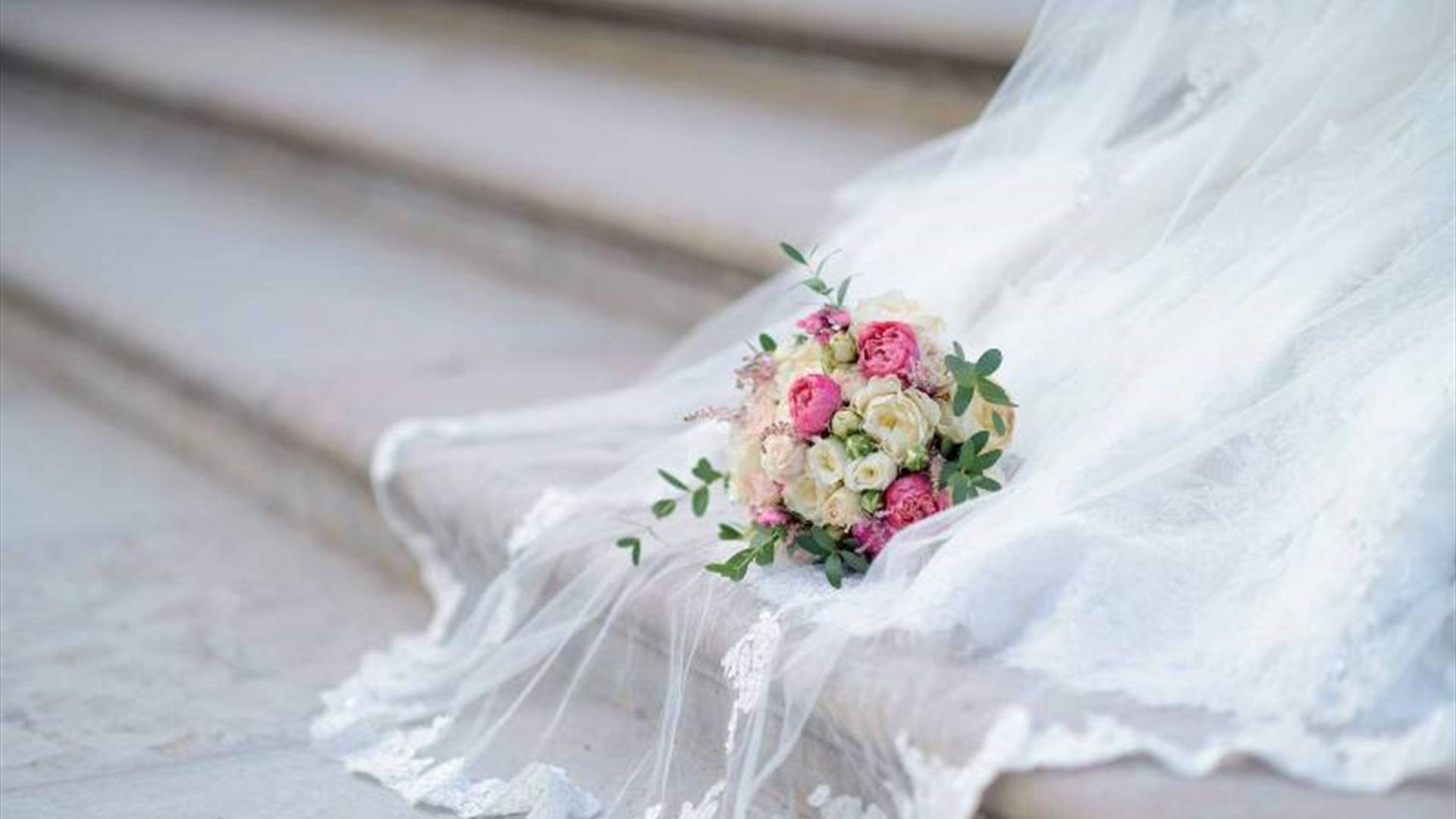 عروس تثير الجدل على مواقع التواصل بسبب حفل زفافها &quot;غير التقليدي&quot;... فستانها صدم الجميع! (صورة)