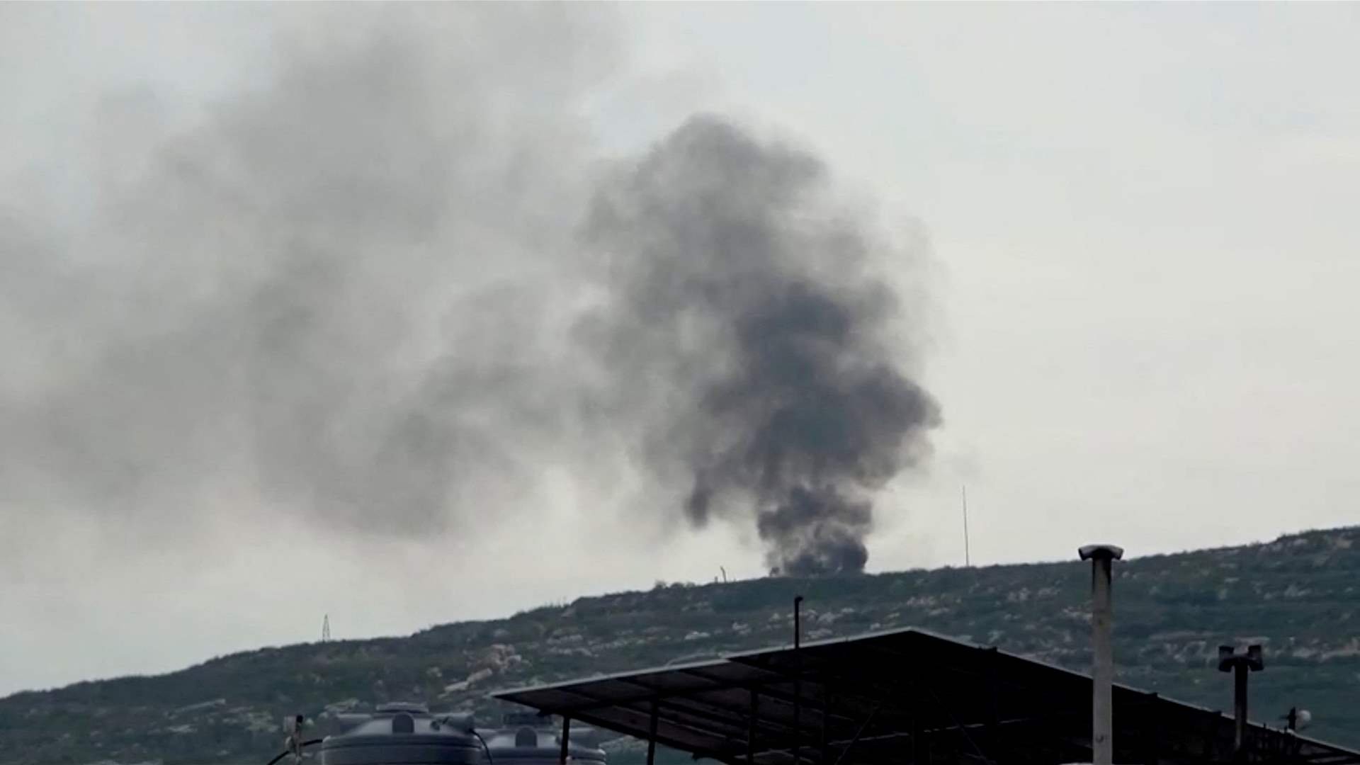 Israeli airstrike on Najjarieh results in casualties, Al Jazeera&#39;s medical source says