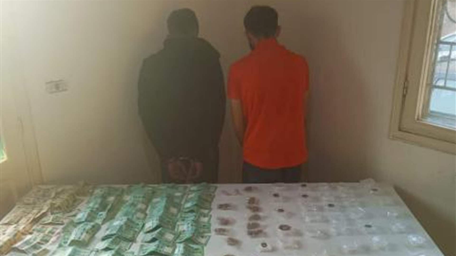 بالجرم المشهود... توقيف مروجَي مخدّرات في محلّة السانت تيريز - الحدت