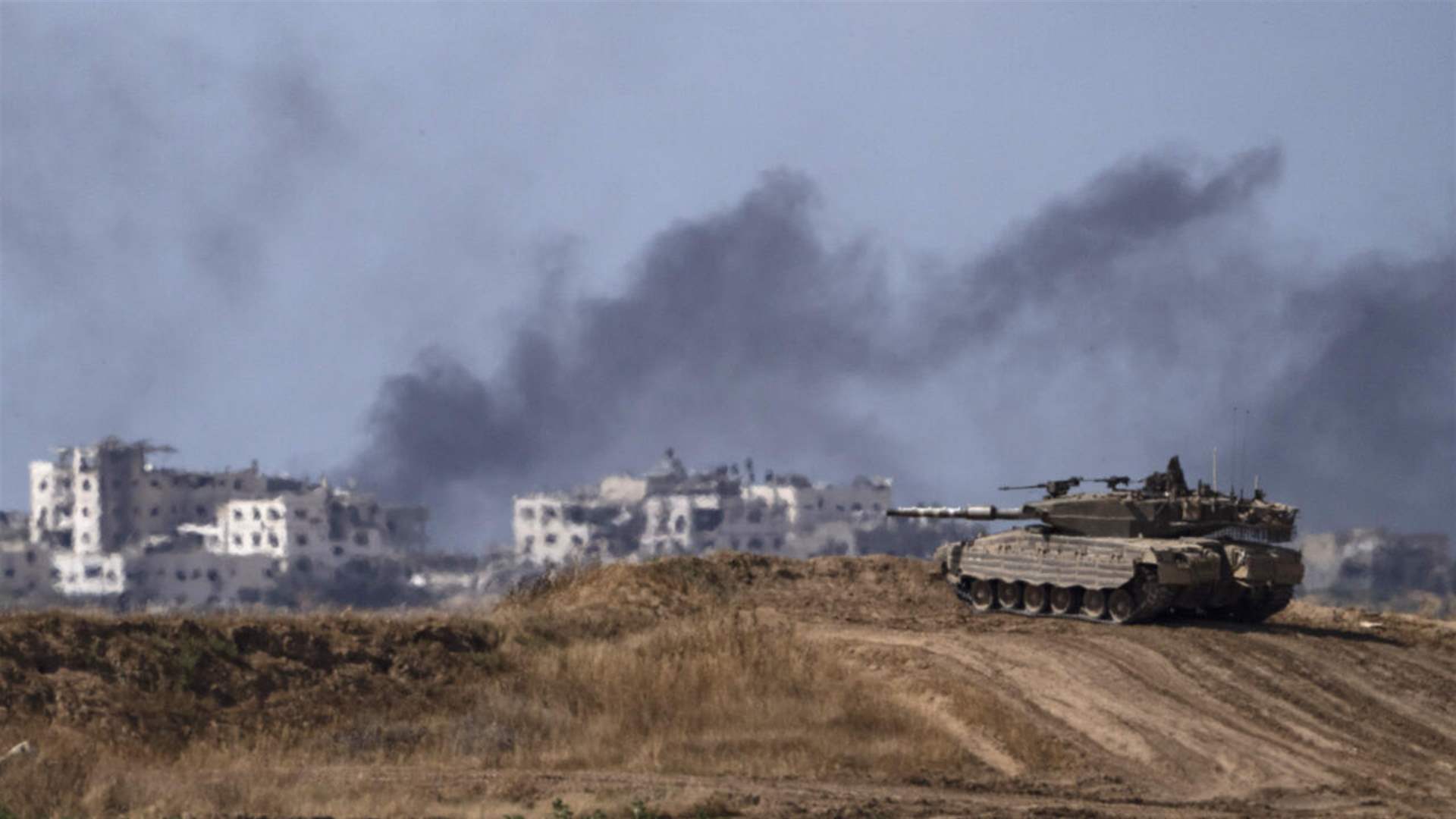 Israeli tanks advance into Rafah&#39;s center