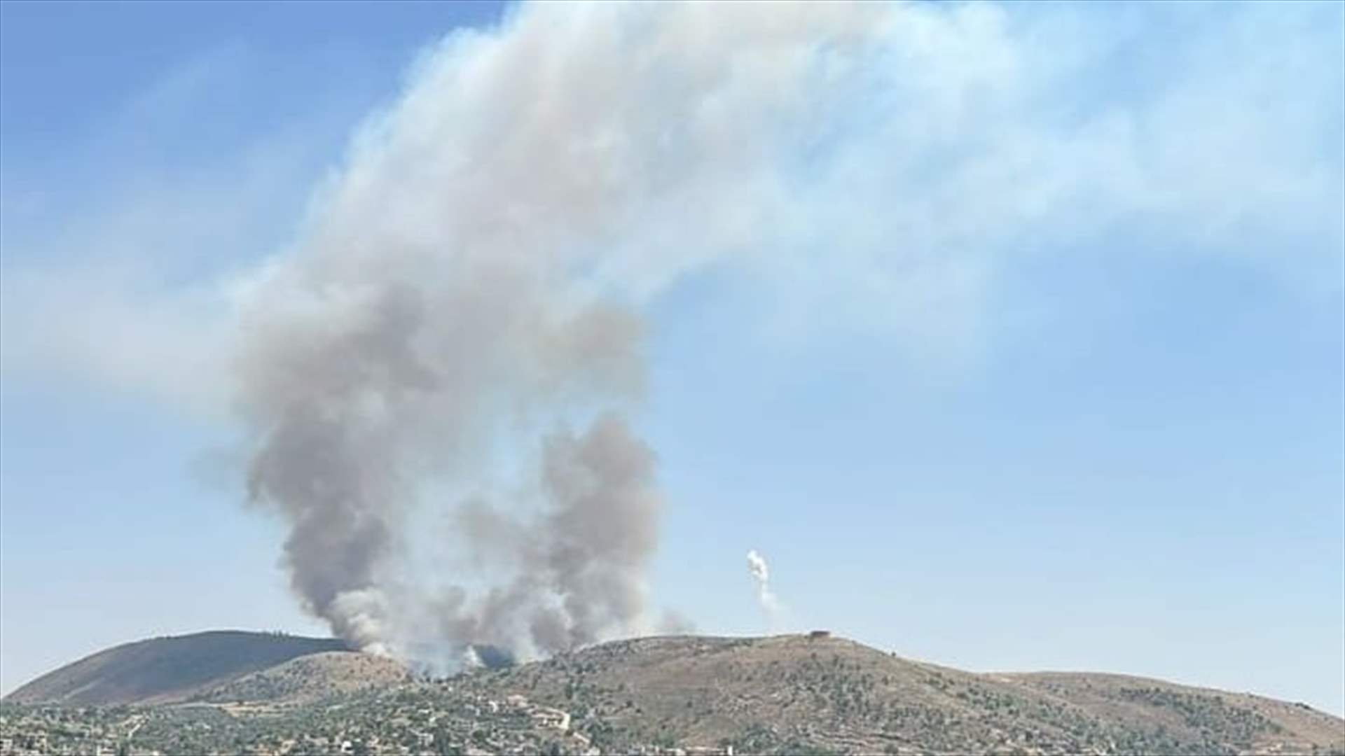 Israeli attacks ignite large fires in Aitaroun, Maroun El Ras