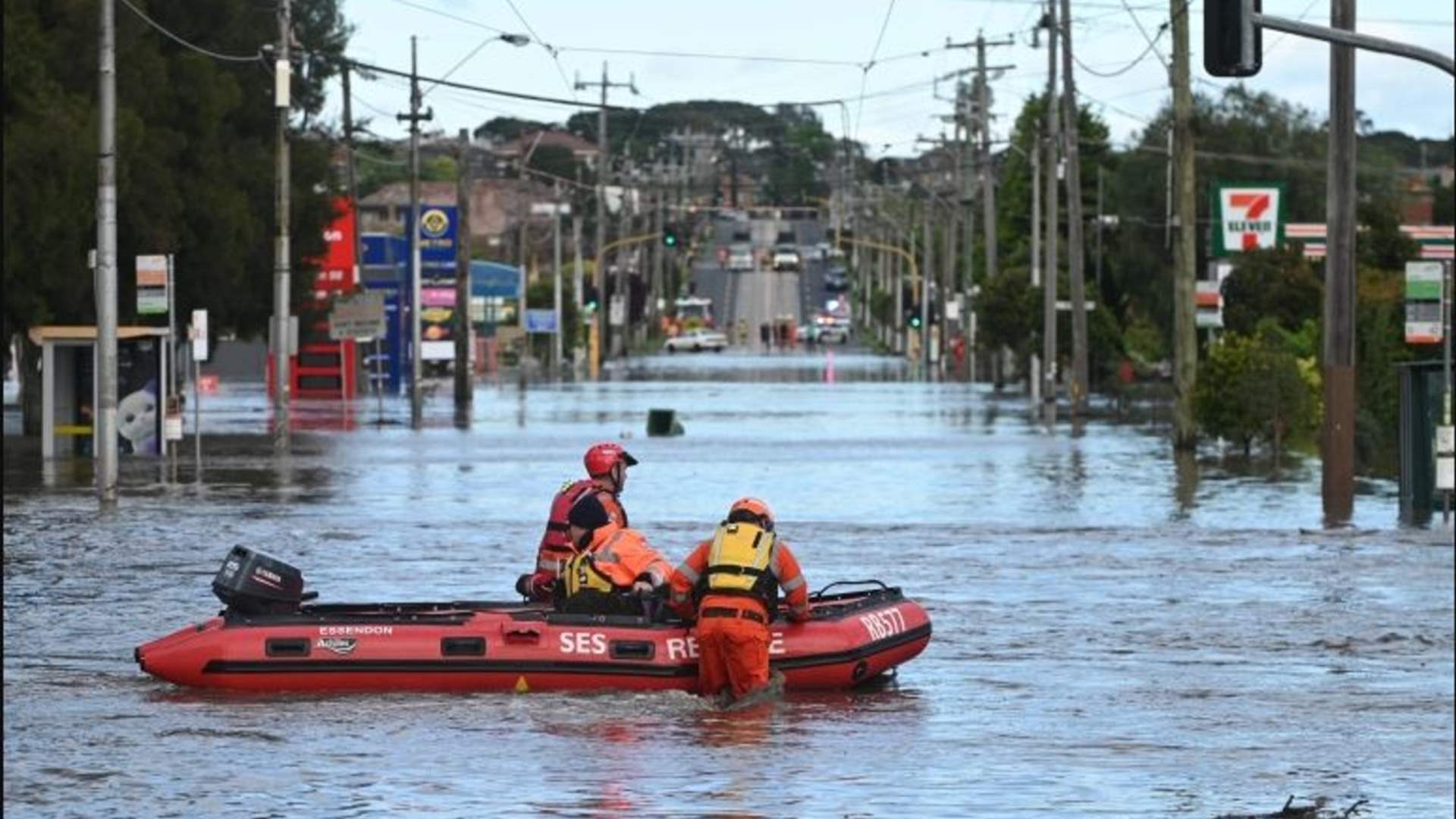 فيضانات وعمليات إنقاذ جراء أمطار غزيرة شرق أستراليا