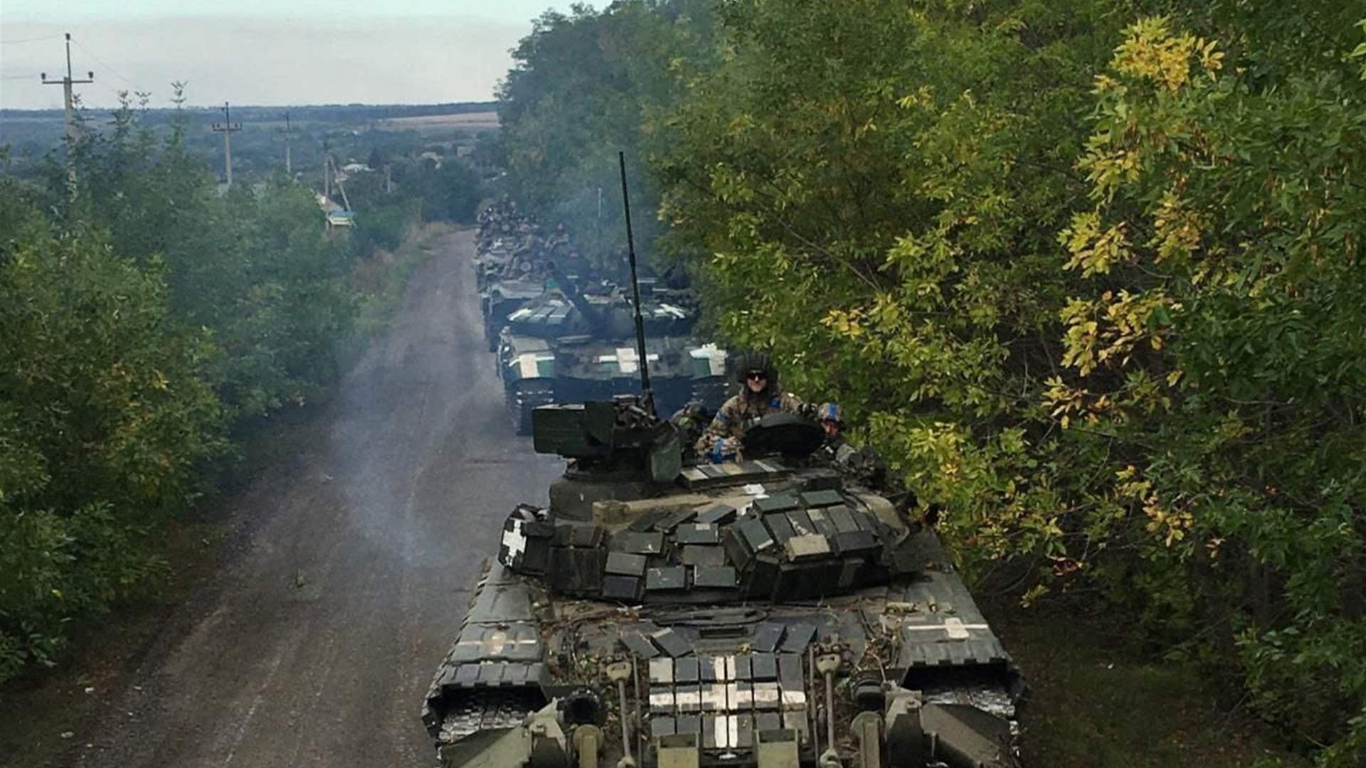 Ukrainian official denies Russian troops take border village in northeast