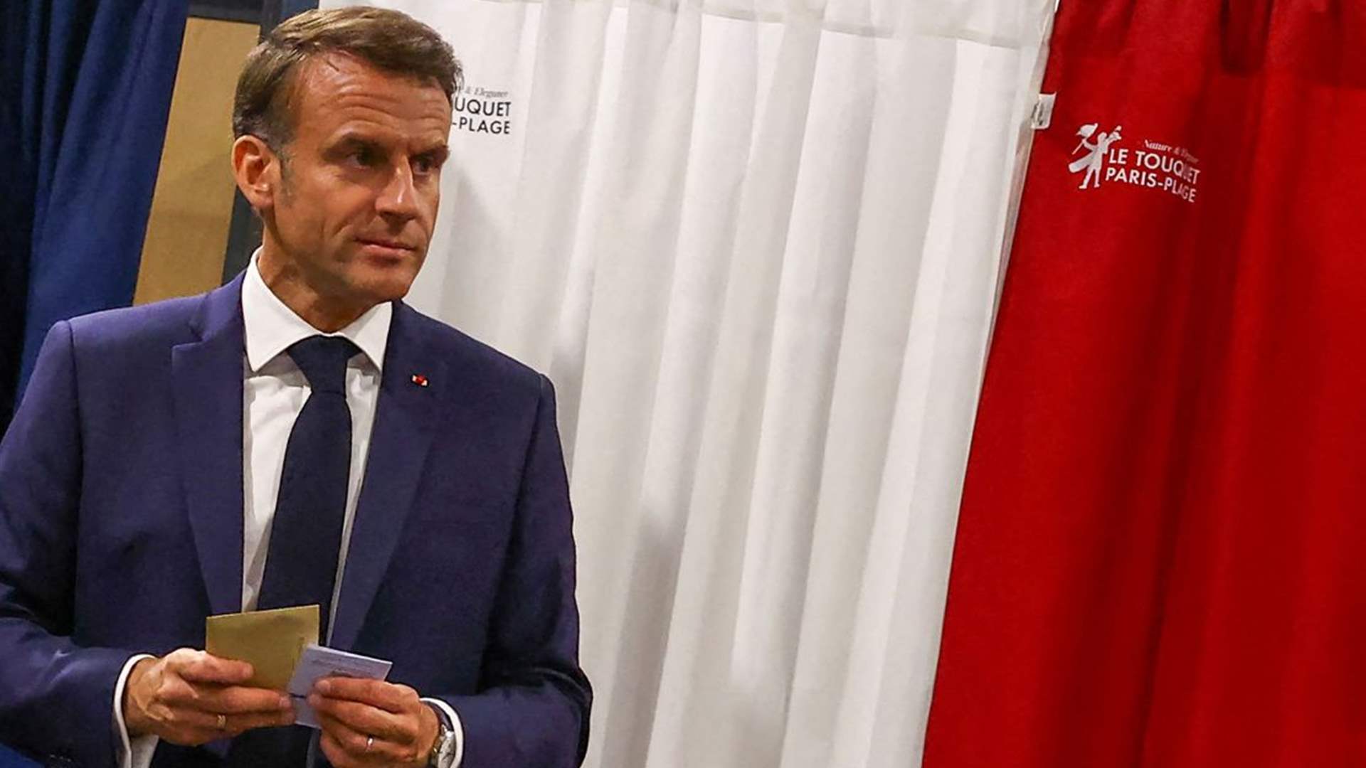 Macron asks backing from all &#39;able to say no to extremes&#39; in snap vote