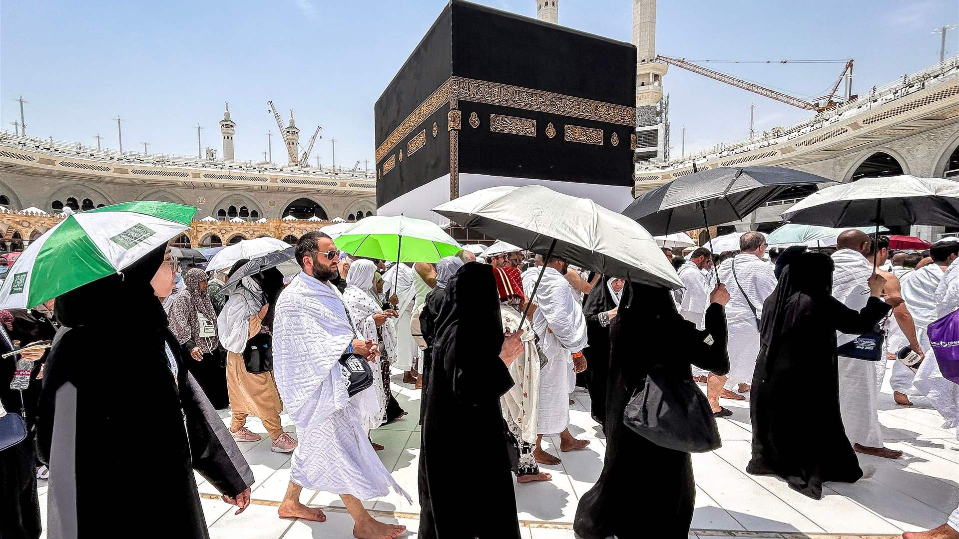 Soaring temperatures scorch pilgrims on Hajj in Saudi Arabia