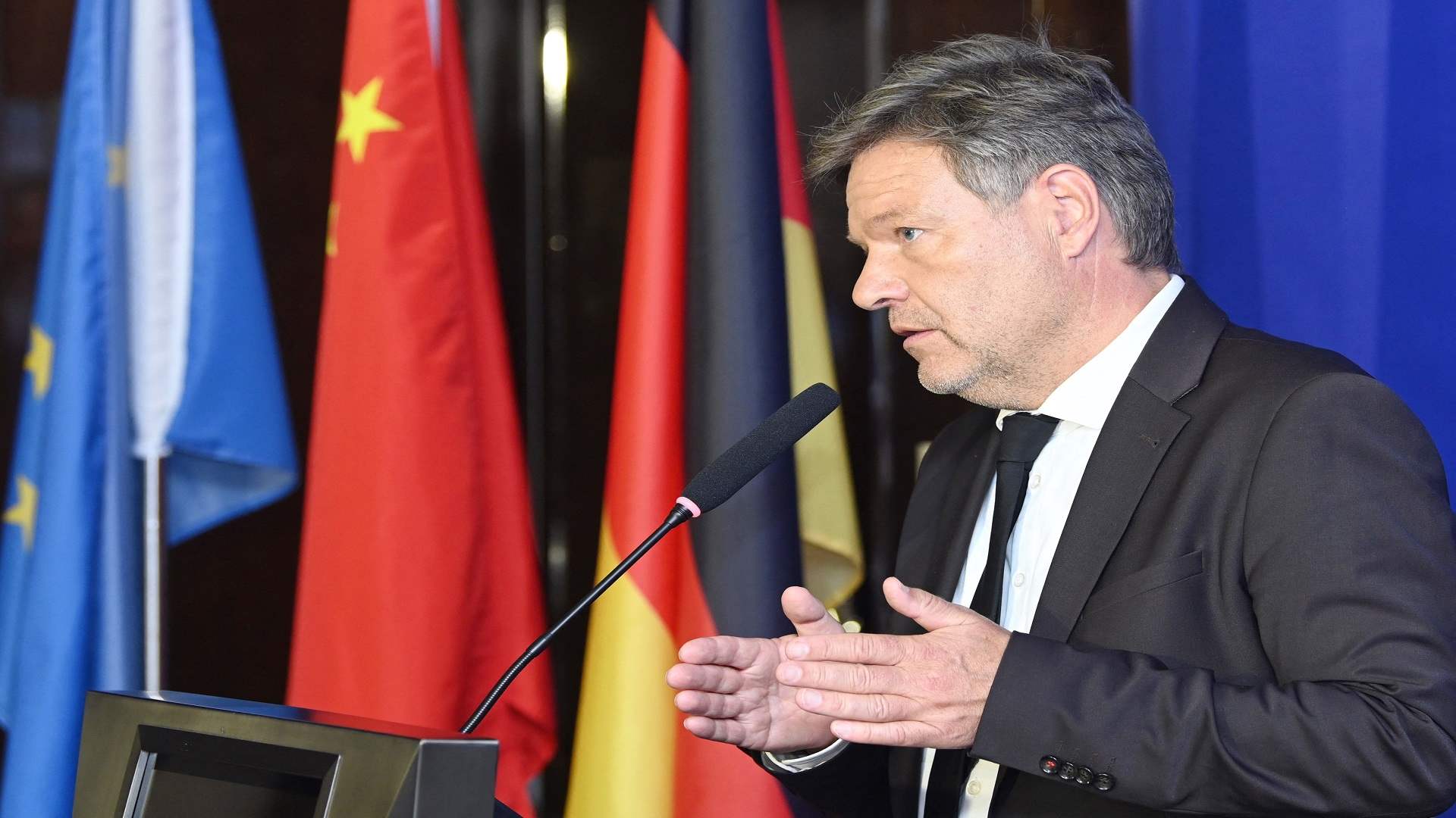 وزير الاقتصاد الألماني: لا غنى عن الصين في تحقيق أهداف المناخ