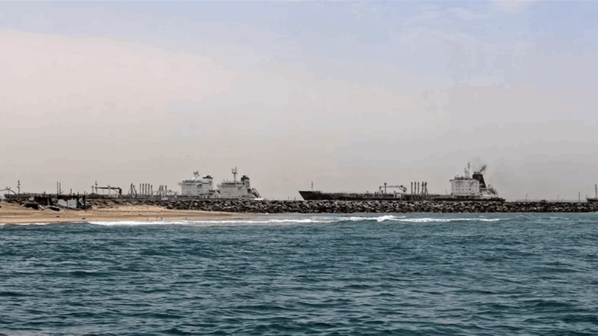 UKMTO receives report of a distress call from vessel southeast of Yemen’s Nishtun