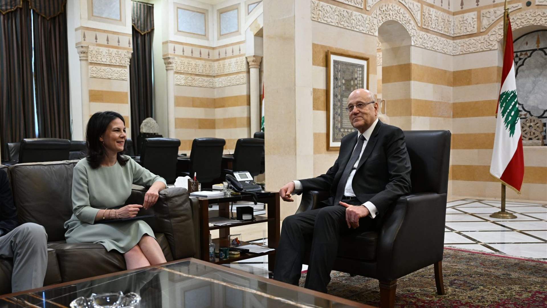 German FM emphasizes &#39;delicate&#39; situation along Blue Line in Lebanon meeting