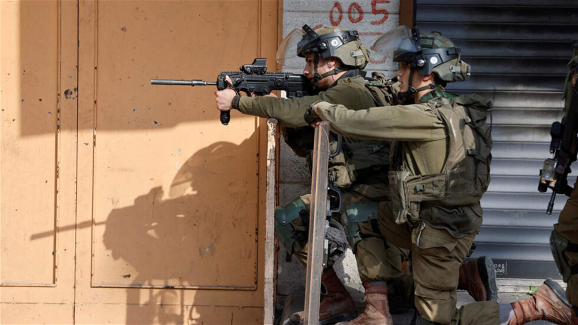 مقتل جنديّ إسرائيليّ خلال مداهمة في الضفة الغربية