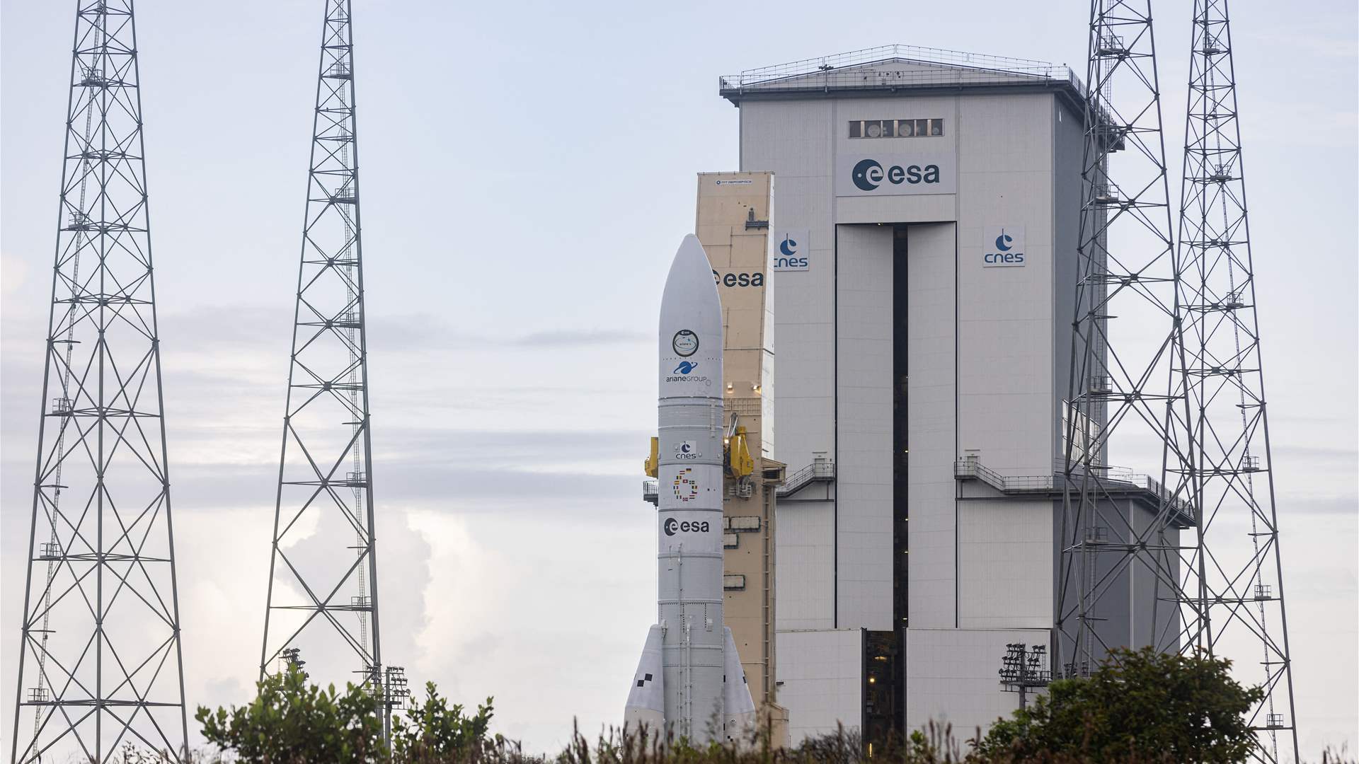 Europe&#39;s latest Ariane 6 rocket launches for first time