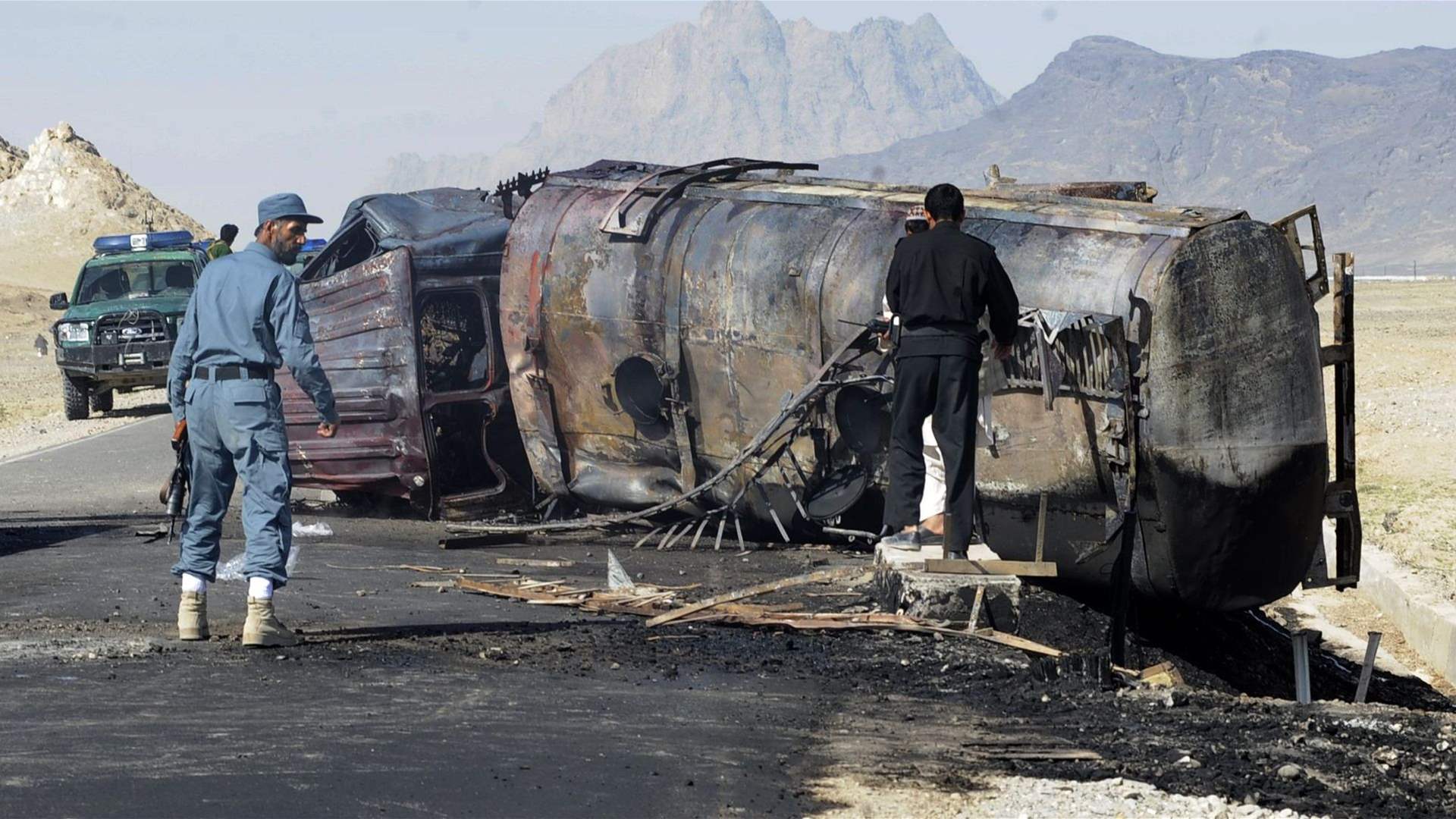 Afghanistan bus crash kills 17, injures 34