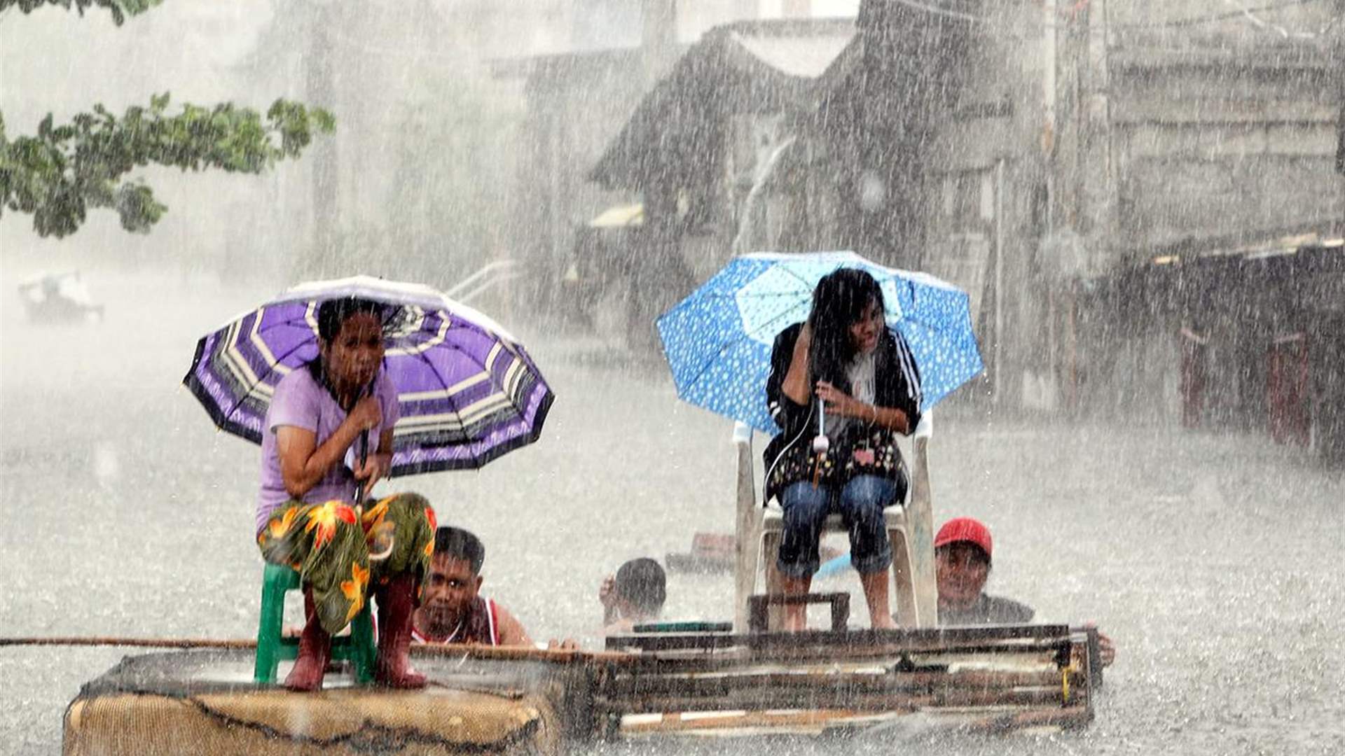 الإعصار جايمي  يضرب الفليبين ويتجه نحو تايوان
