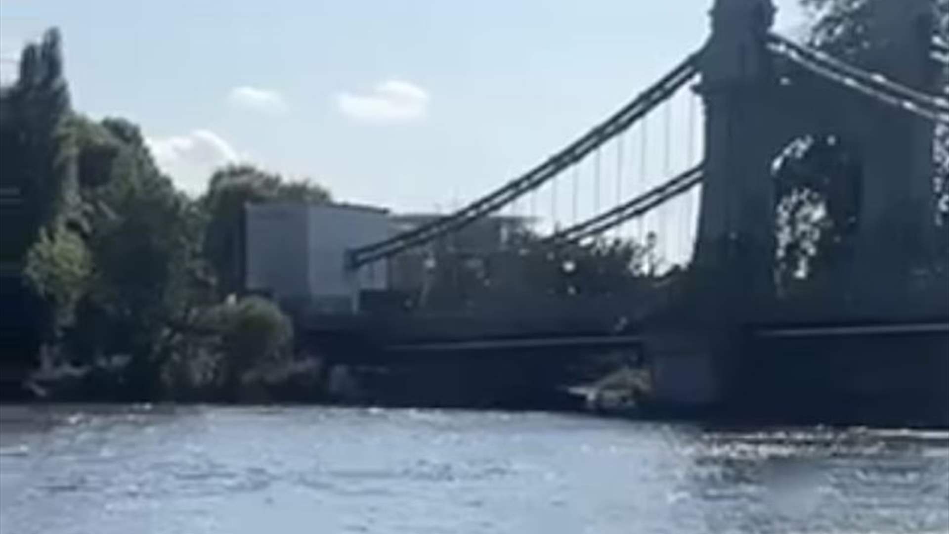 امرأة ترصد مخلوقا غريبا في نهر لندن... هكذا بدا المشهد! (فيديو)