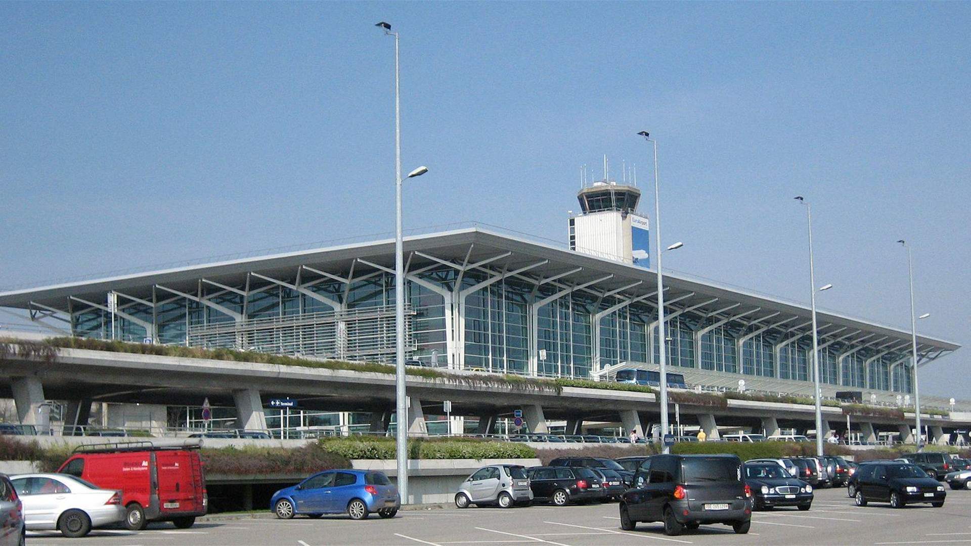 إستئناف حركة الملاحة في مطار بازل-مولوز الفرنسي السويسري بعد إنذار بوجود قنبلة