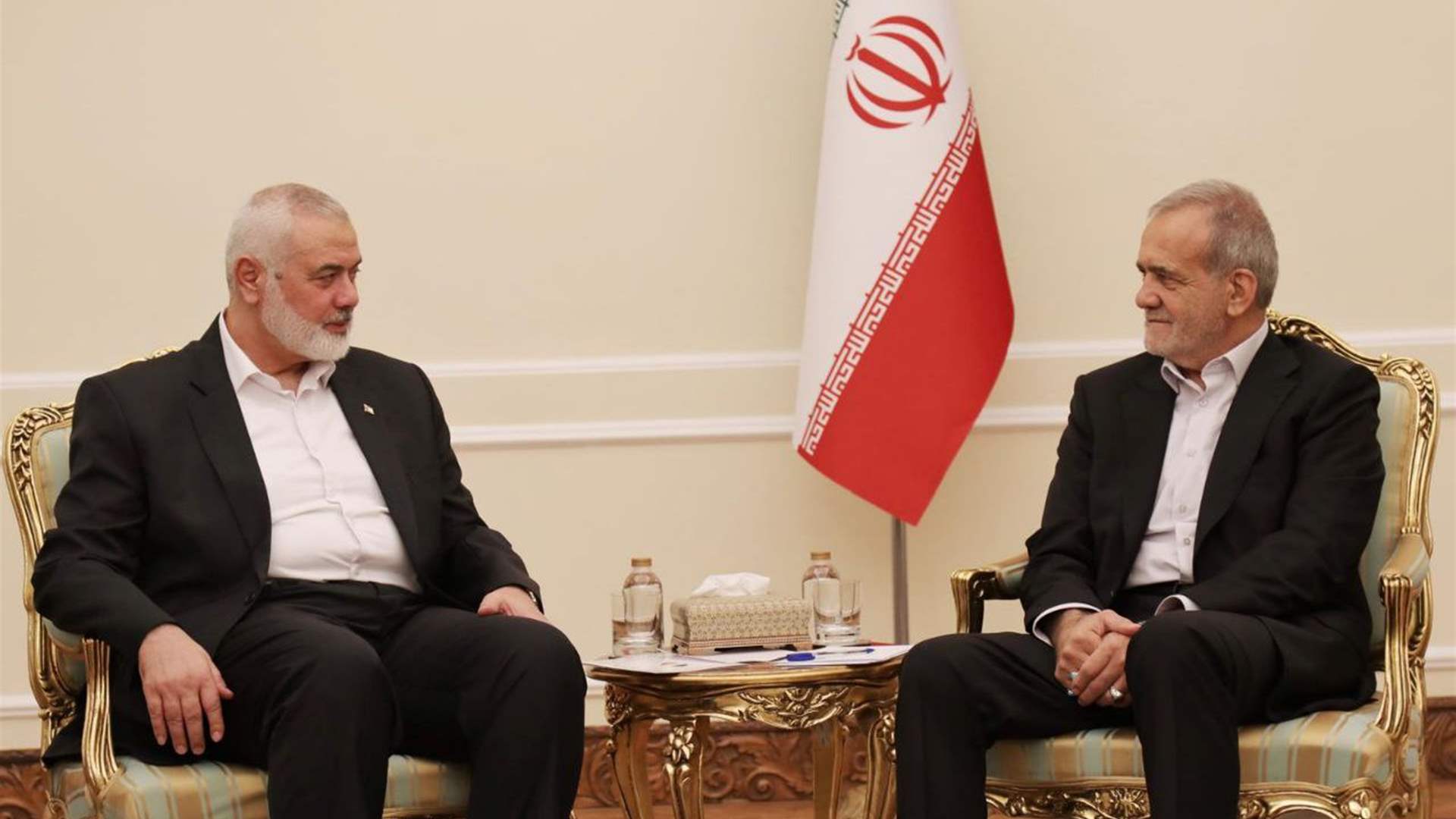  الرئيس الايراني يلتقي هنية والنخالة: سياسات ايران في دعم قضية الدفاع عن المظلومين لن تتغير