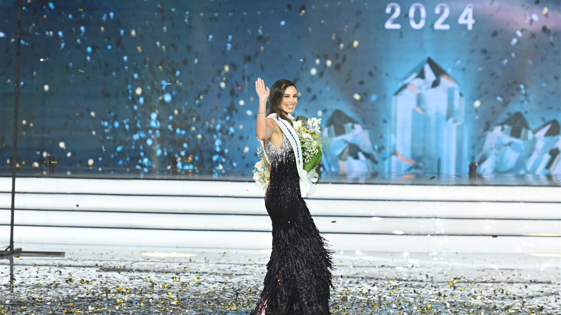 ملكة جمال لبنان ندى كوسا شاركت في فيديو كليب قديم: لأي نجمة لبنانية؟ (فيديو)