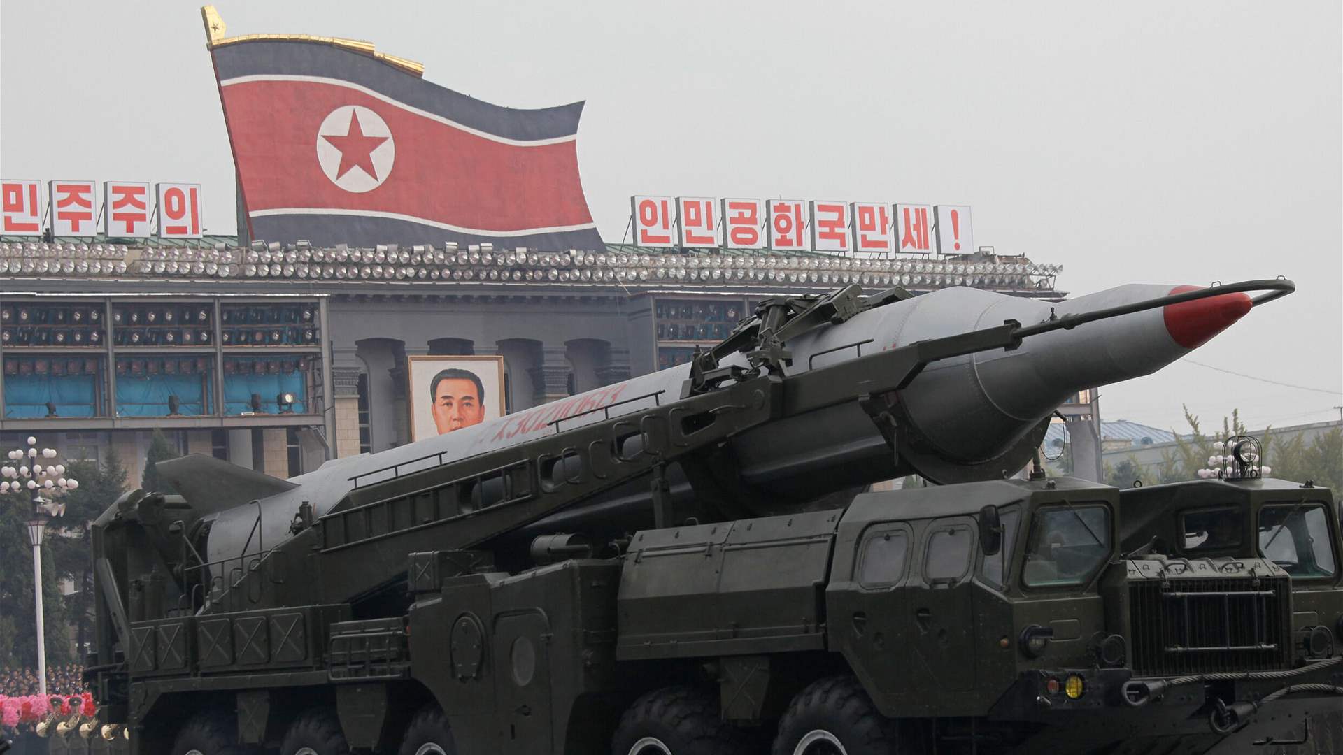 بيونغ يانغ: نقلنا 250 قاذفة صواريخ إلى الحدود بين الكوريتين