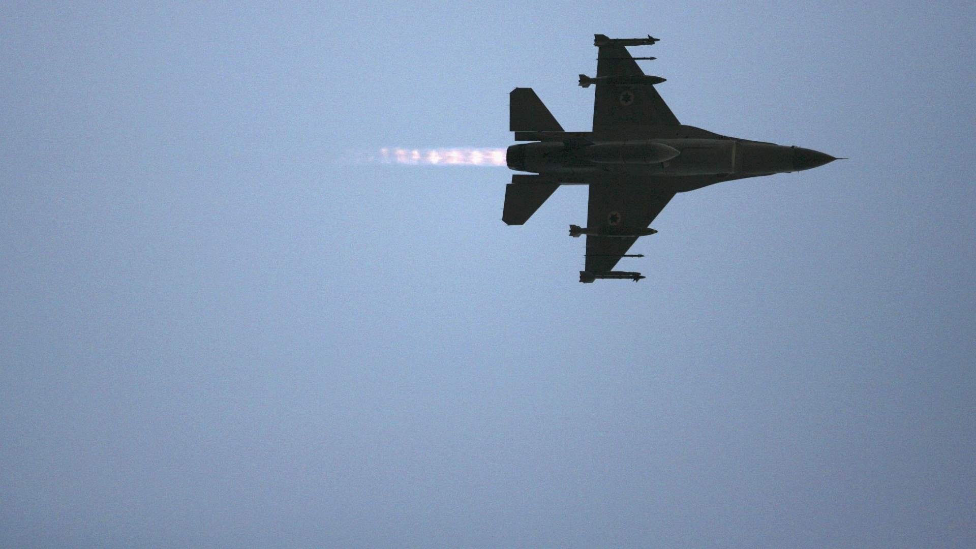 Israel breaks sound barrier over many regions in Lebanon