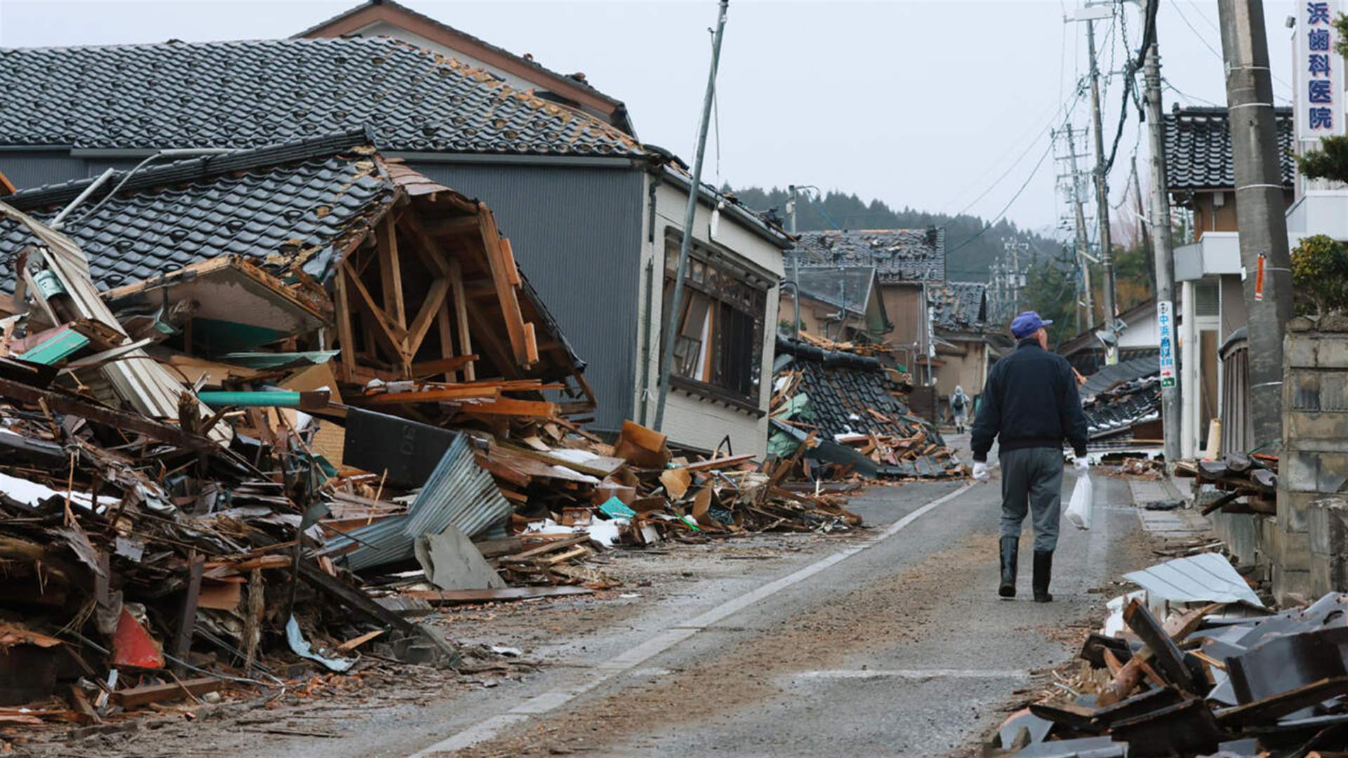 Japan to lift &#39;megaquake&#39; warning Thursday if no more seismic activity