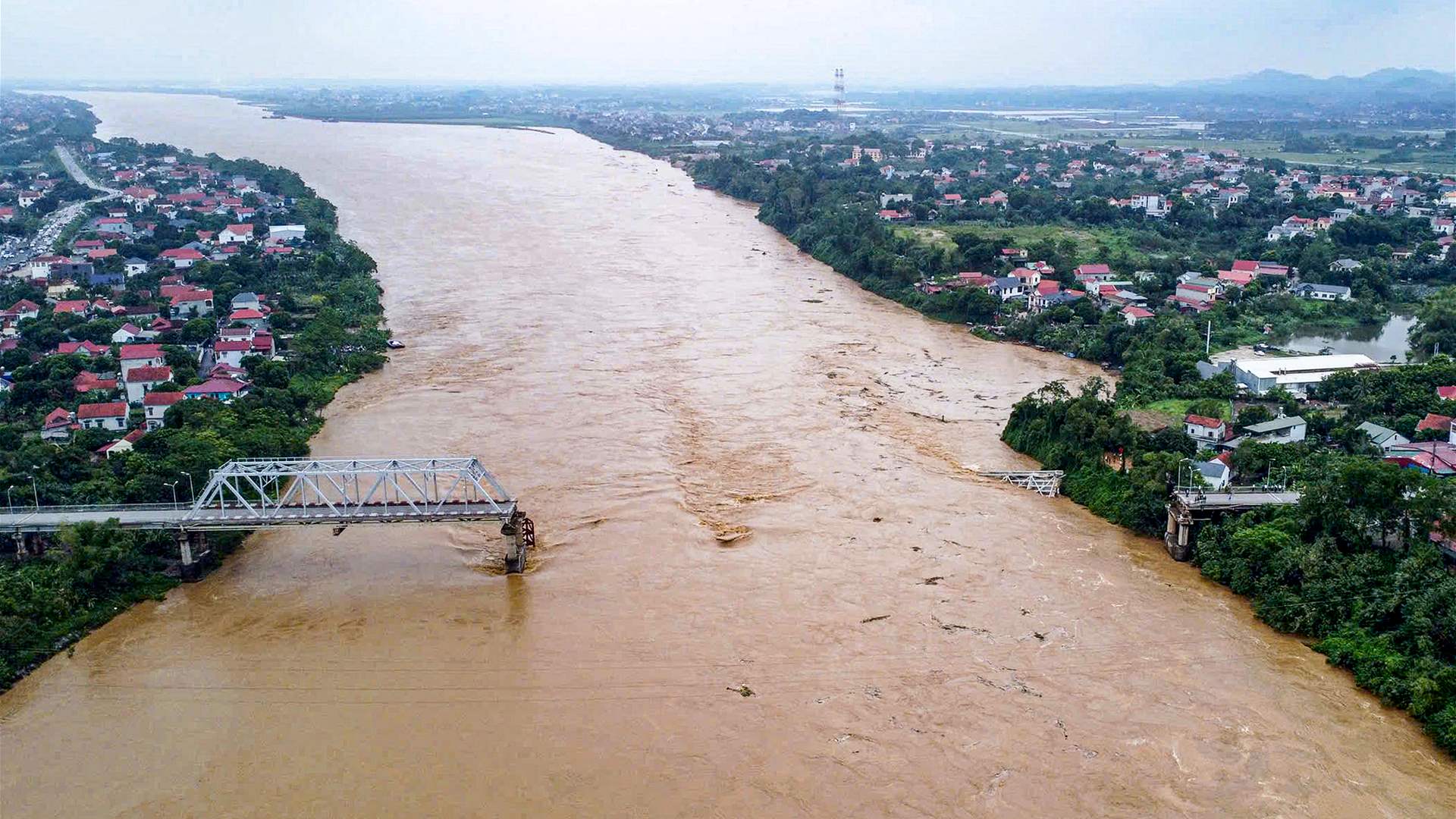 Typhoon Yagi triggers severe flooding in northern Vietnam, death toll rises