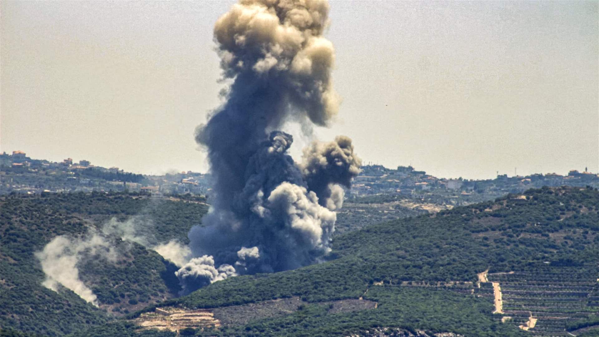 Israeli airstrike in Kfarjoz, southern Lebanon, kills three