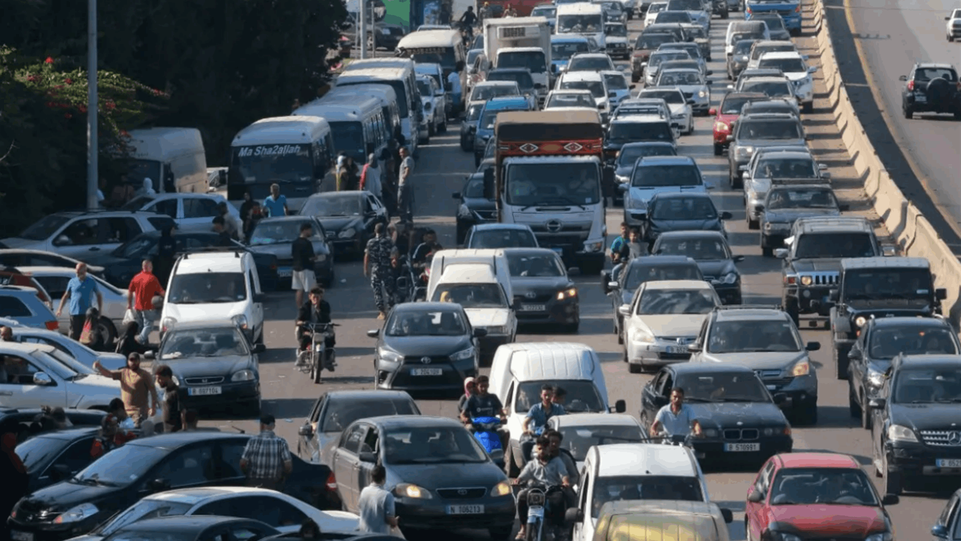 UNHCR: Scaling up support as people flee Lebanon for Syria