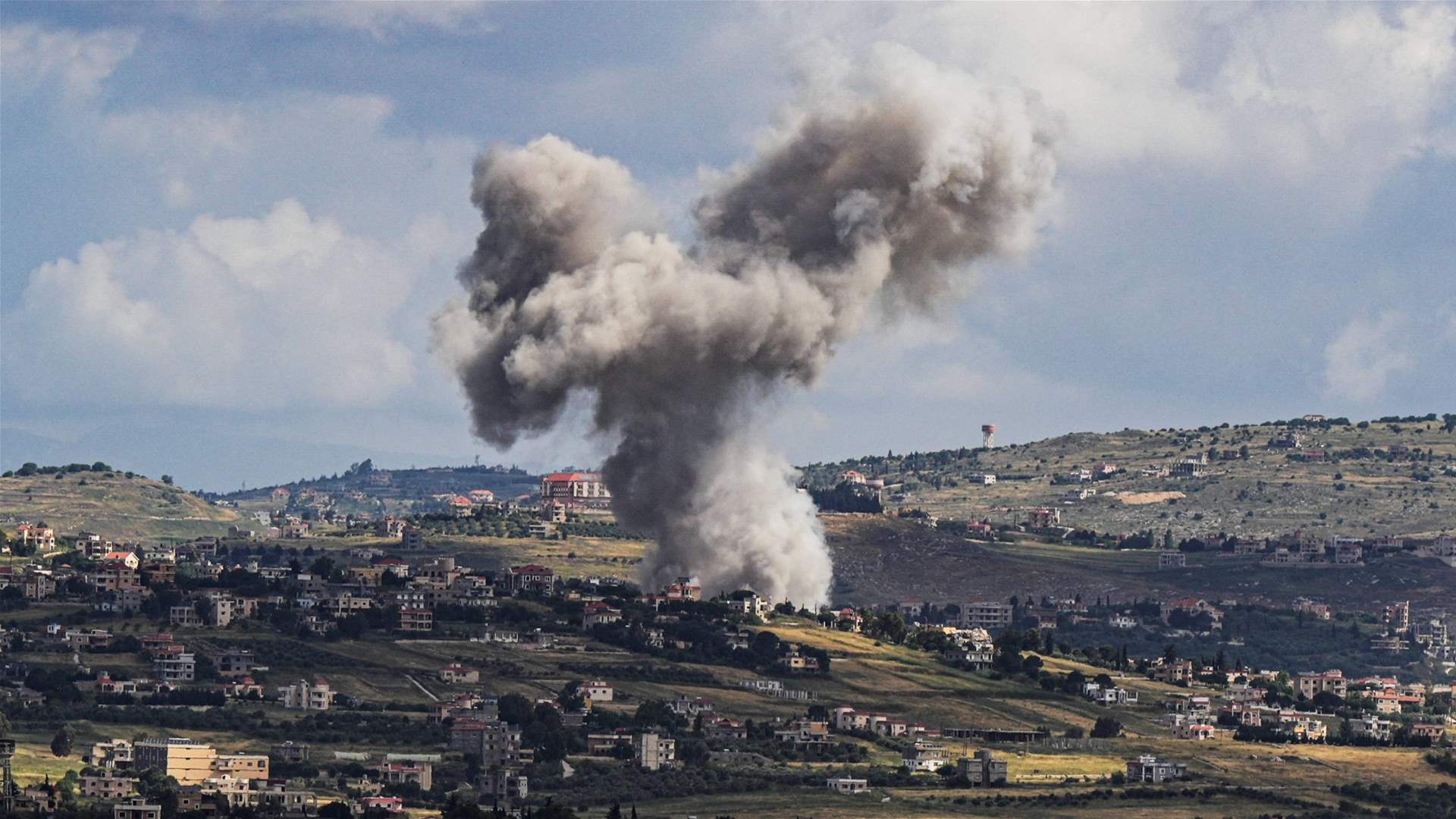 Israeli airstrikes kill three and injure over 10 in Tyre district, South Lebanon