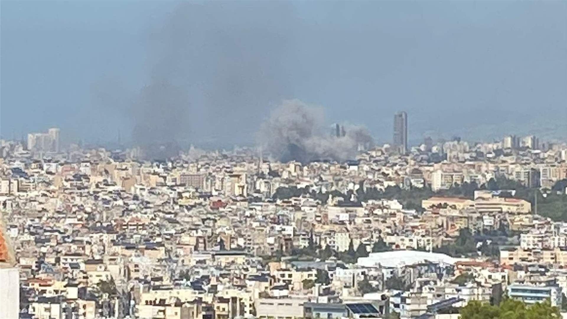 Israel pounds Beirut&#39;s southern suburbs with a series of airstrikes; Kayfoun in Aley district targeted