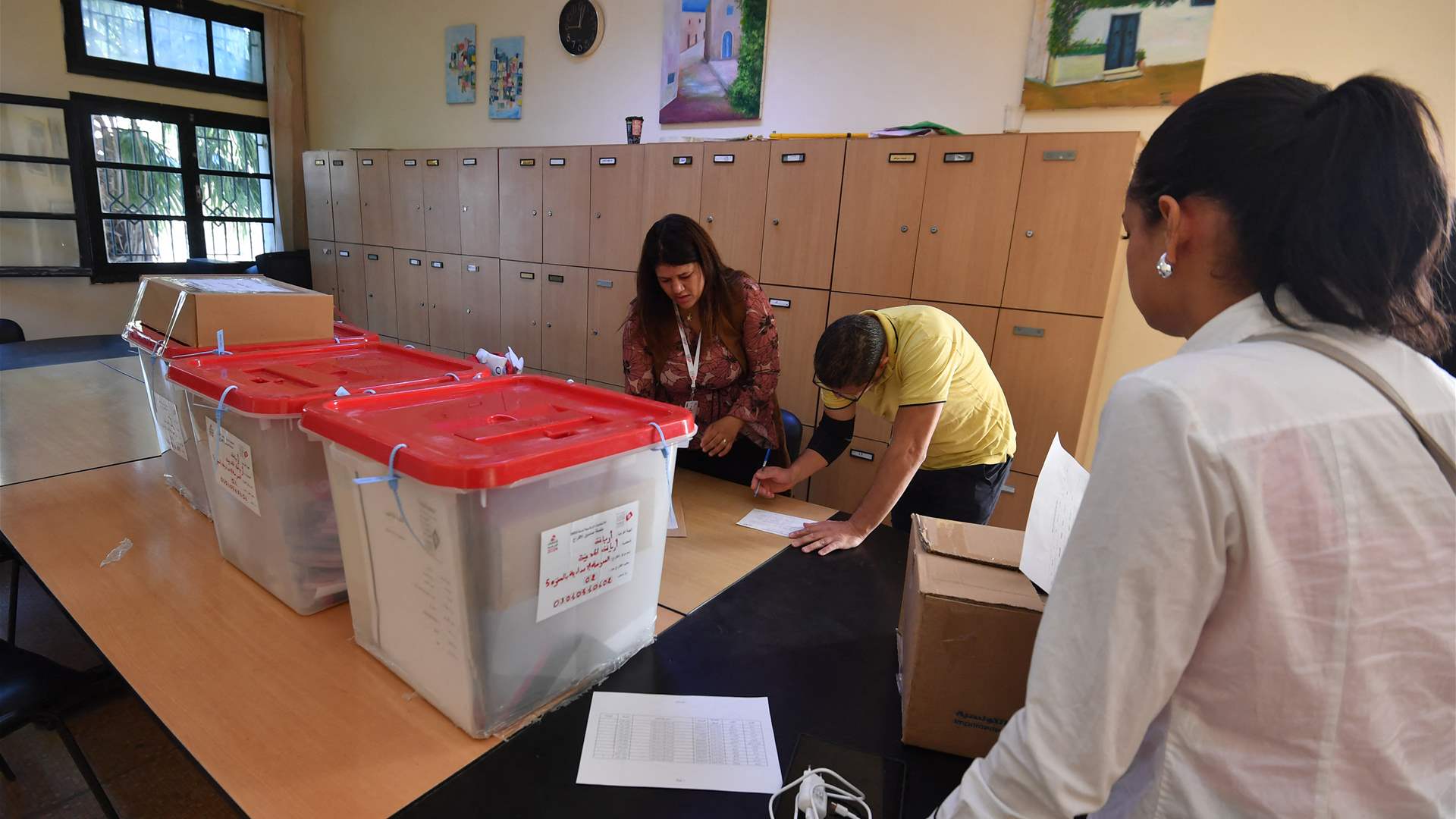 Tunisian polling stations open for presidential election