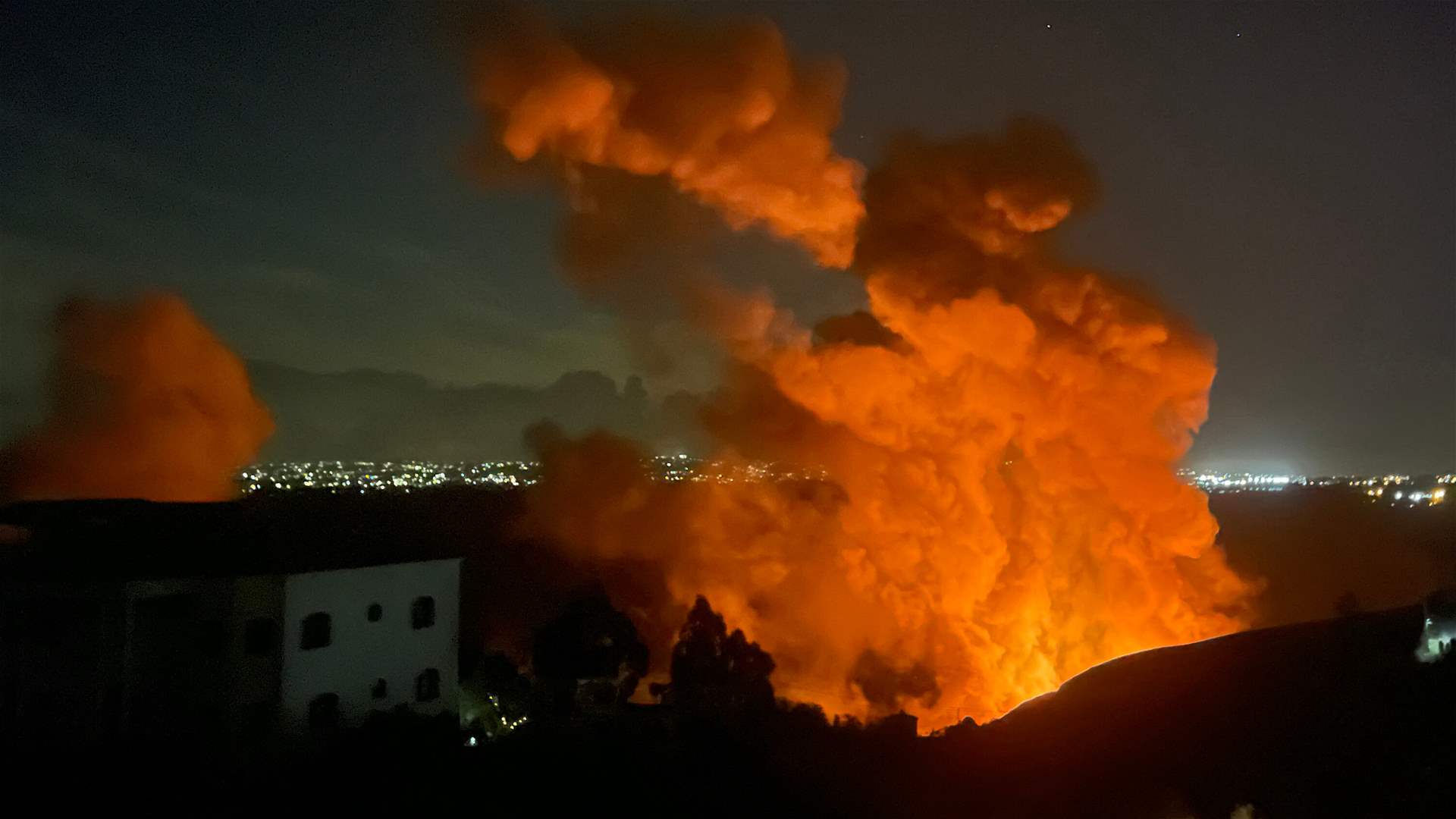 Hezbollah&#39;s rockets hit Israel&#39;s Haifa and Tiberias, 10 injured