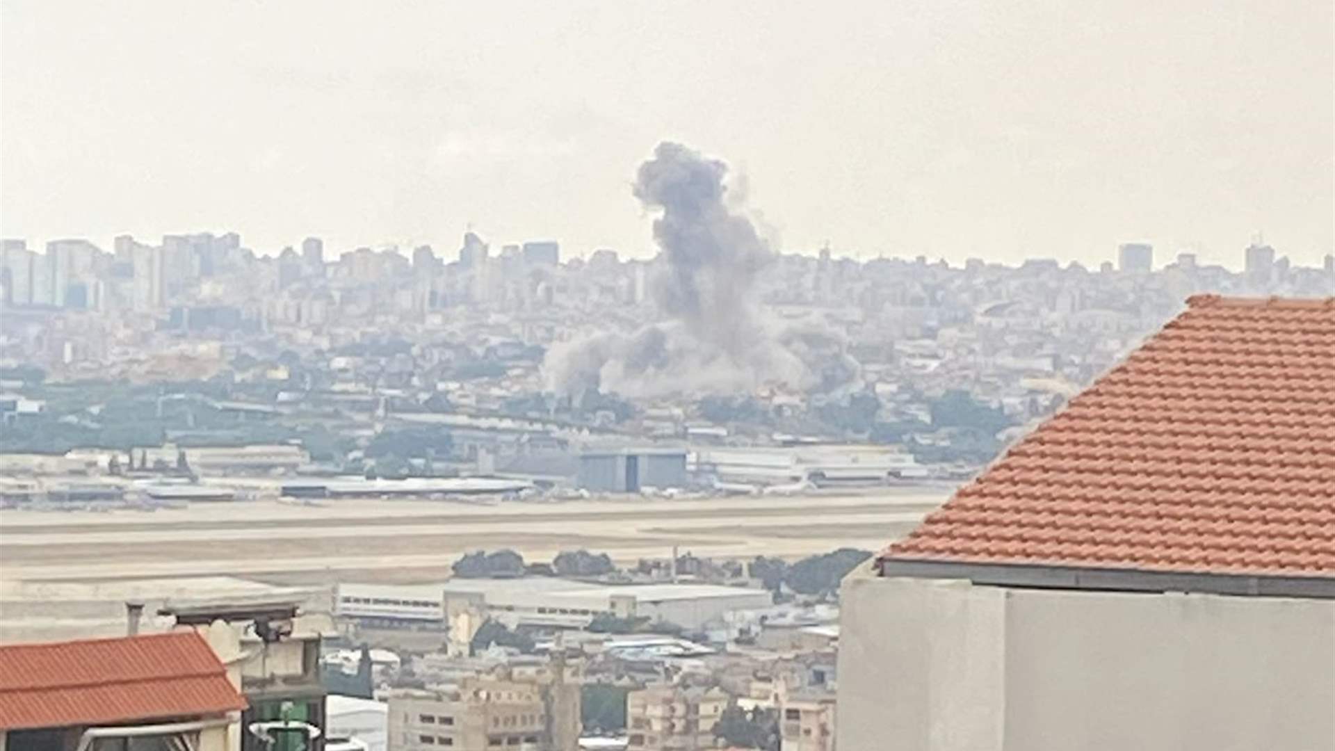 Israel strikes Beirut&#39;s southern suburbs