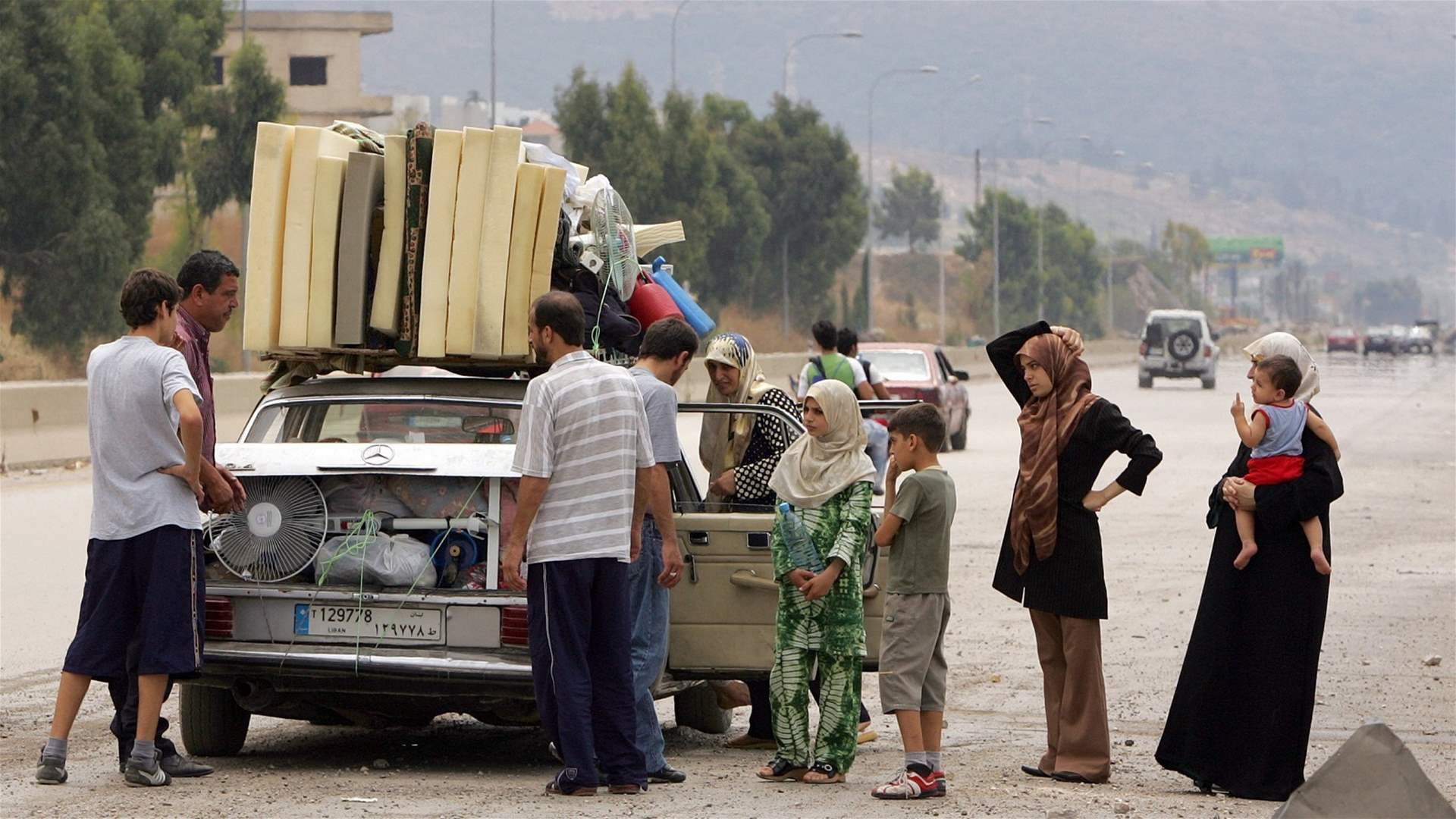 أين الجيش من ملف رعاية النازحين؟ (الأخبار)