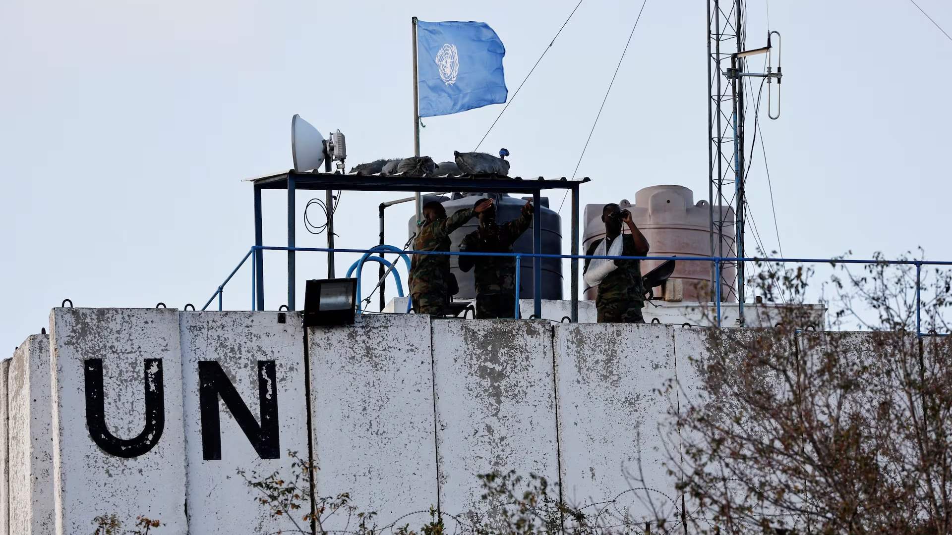 Israeli army claims it fired at &#39;immediate threat&#39; near UN position in Lebanon