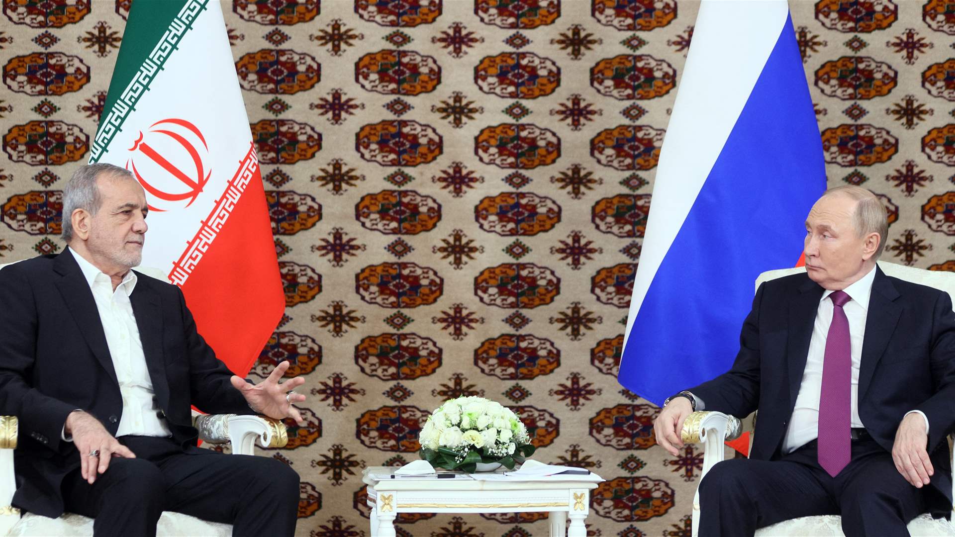  Putin cements ties with Iranian president in Central Asia meeting