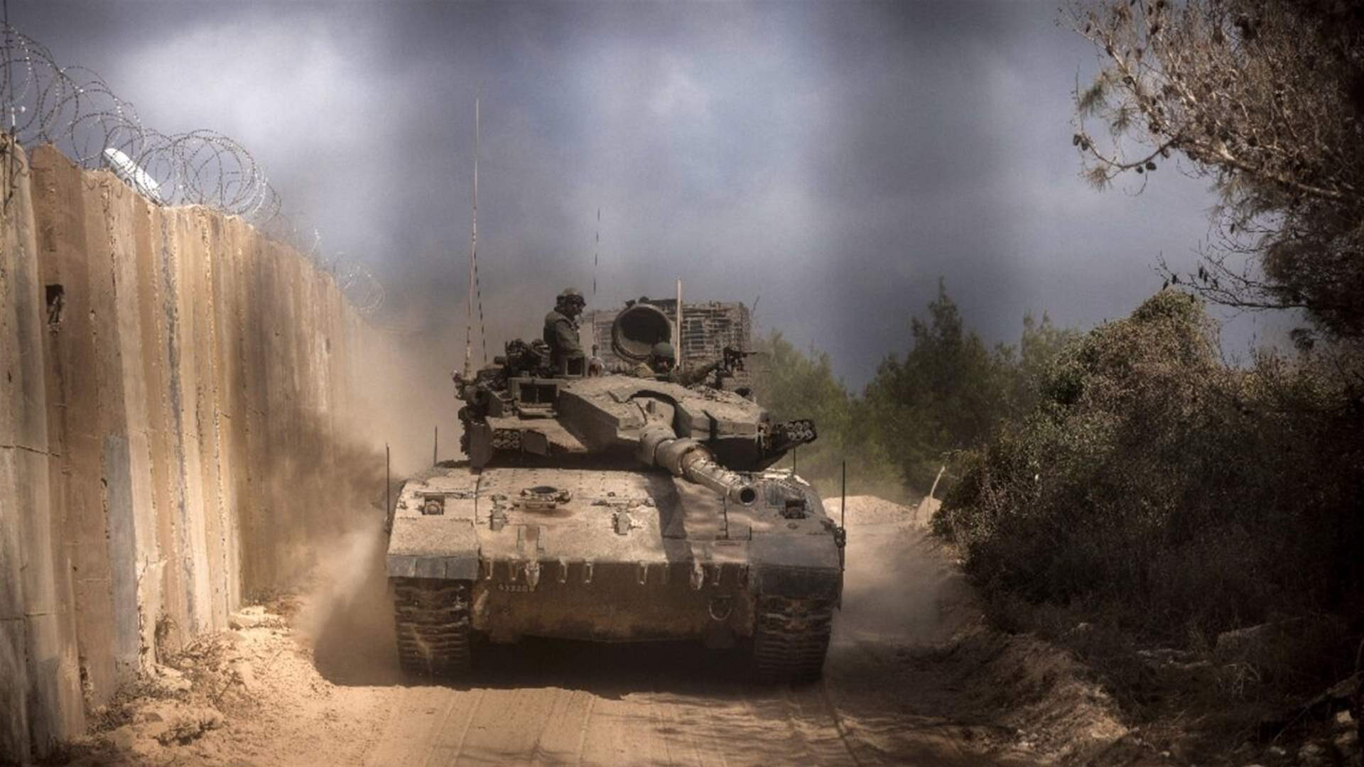 Hezbollah targets Kfar Vradim settlement in Israel and Merkava tanks in South Lebanon