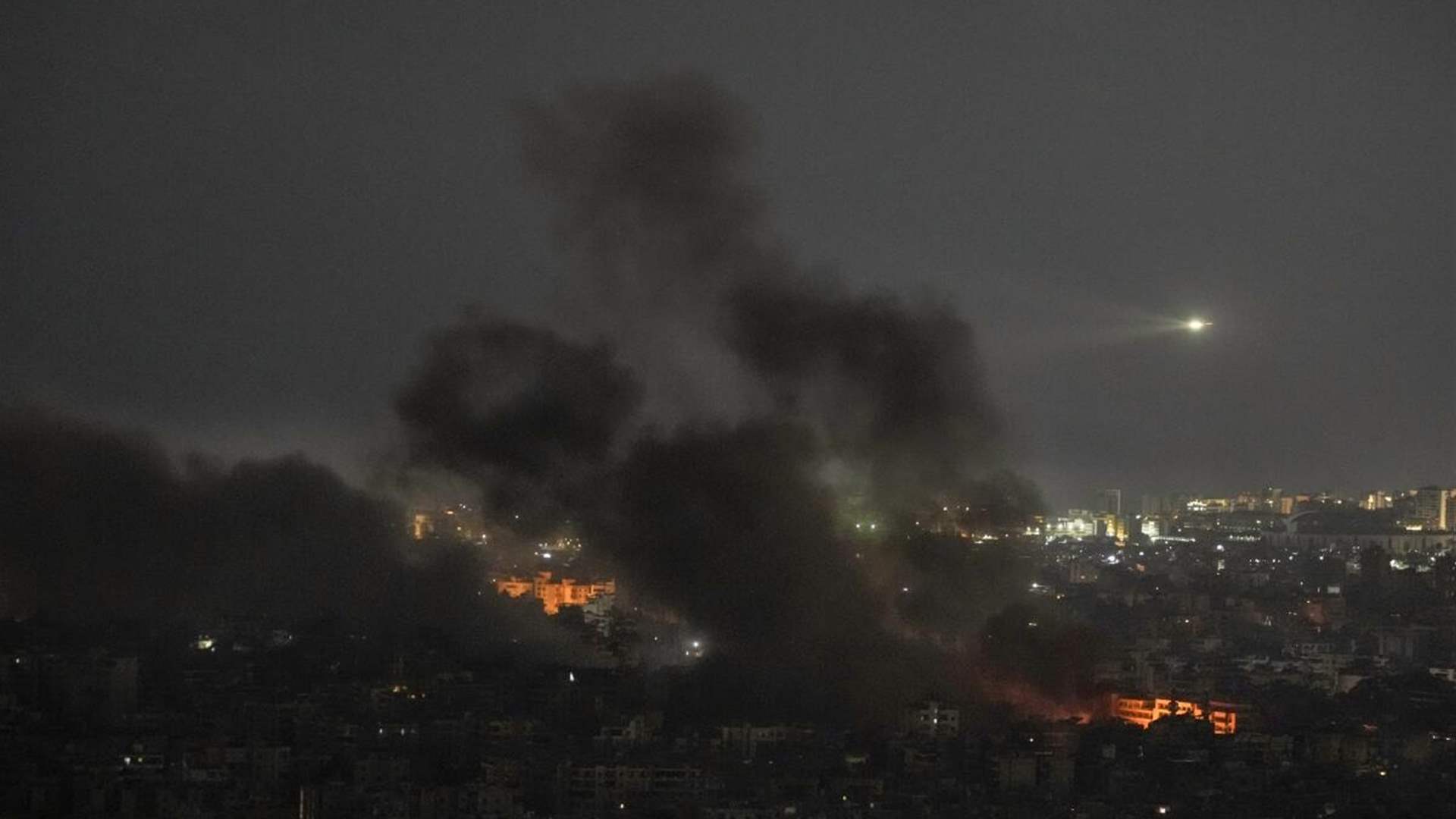 Israeli airstrikes shake Beirut&#39;s southern suburbs as residents in Haret Hreik, Borj El Brajneh urged to evacuate