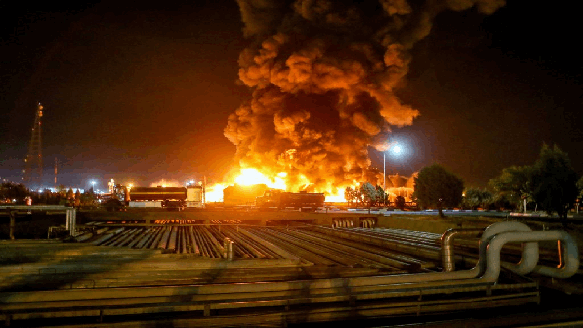 Iran media says &#39;no fire or explosion&#39; reported at Tehran oil refinery