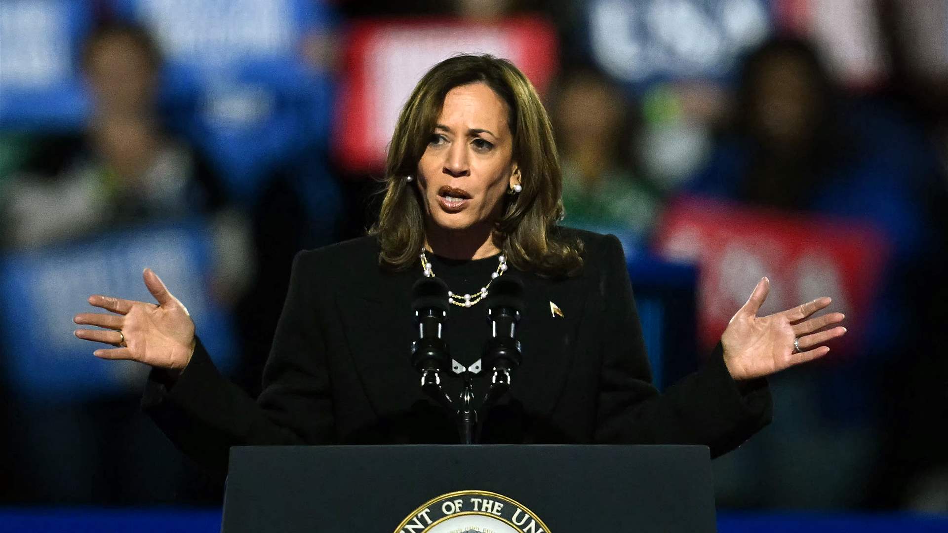 Harris says &#39;every single vote matters,&#39; in closing US election rally