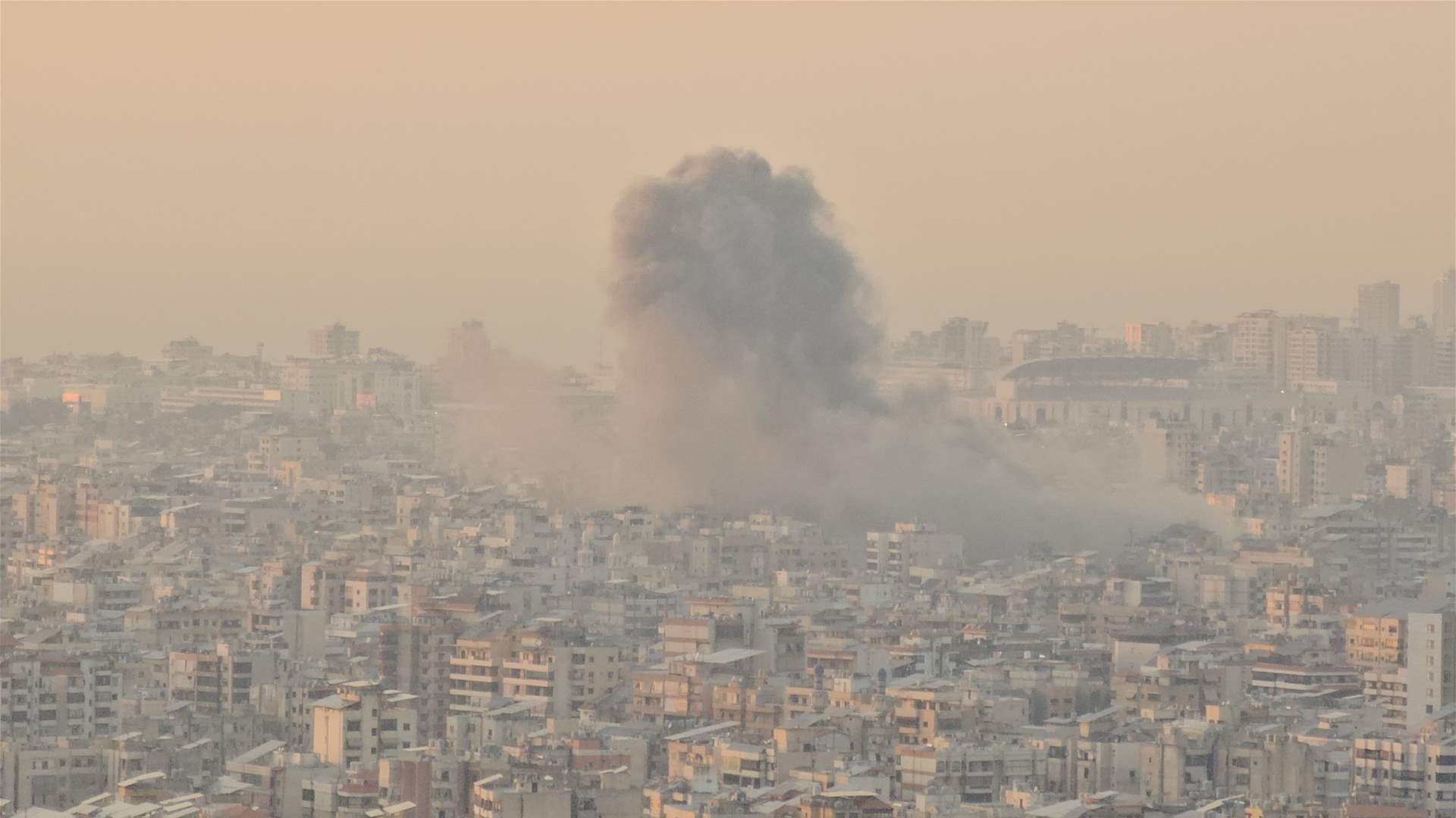 Powerful Israeli airstrikes rock Beirut&#39;s southern suburbs, blast heard across capital 