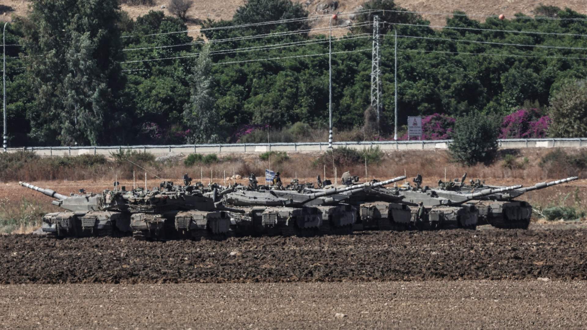 Hezbollah targets Israeli Forces gathering and military bulldozer near South Lebanon border