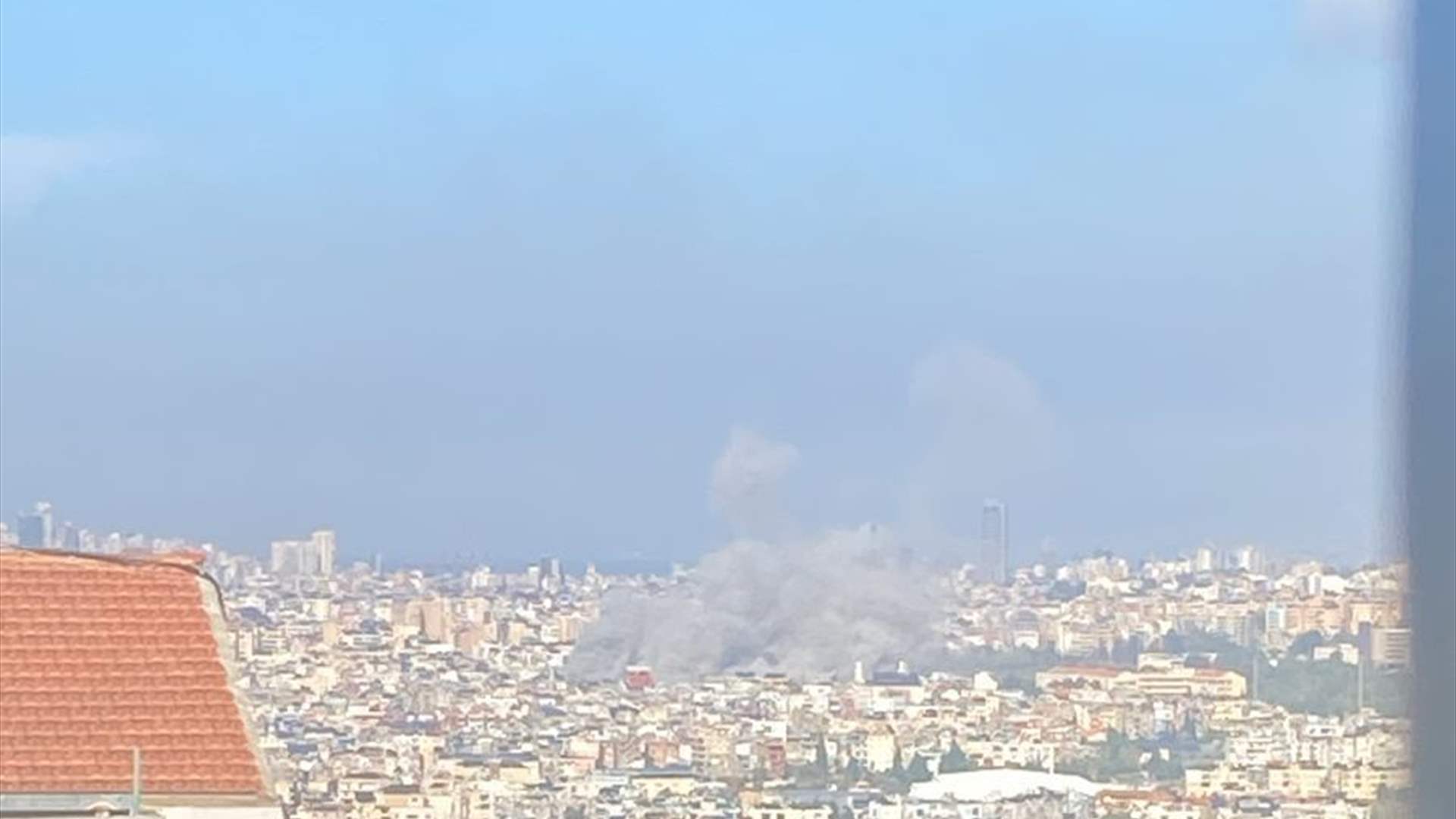 Series of Israeli airstrikes target Beirut&#39;s southern suburbs