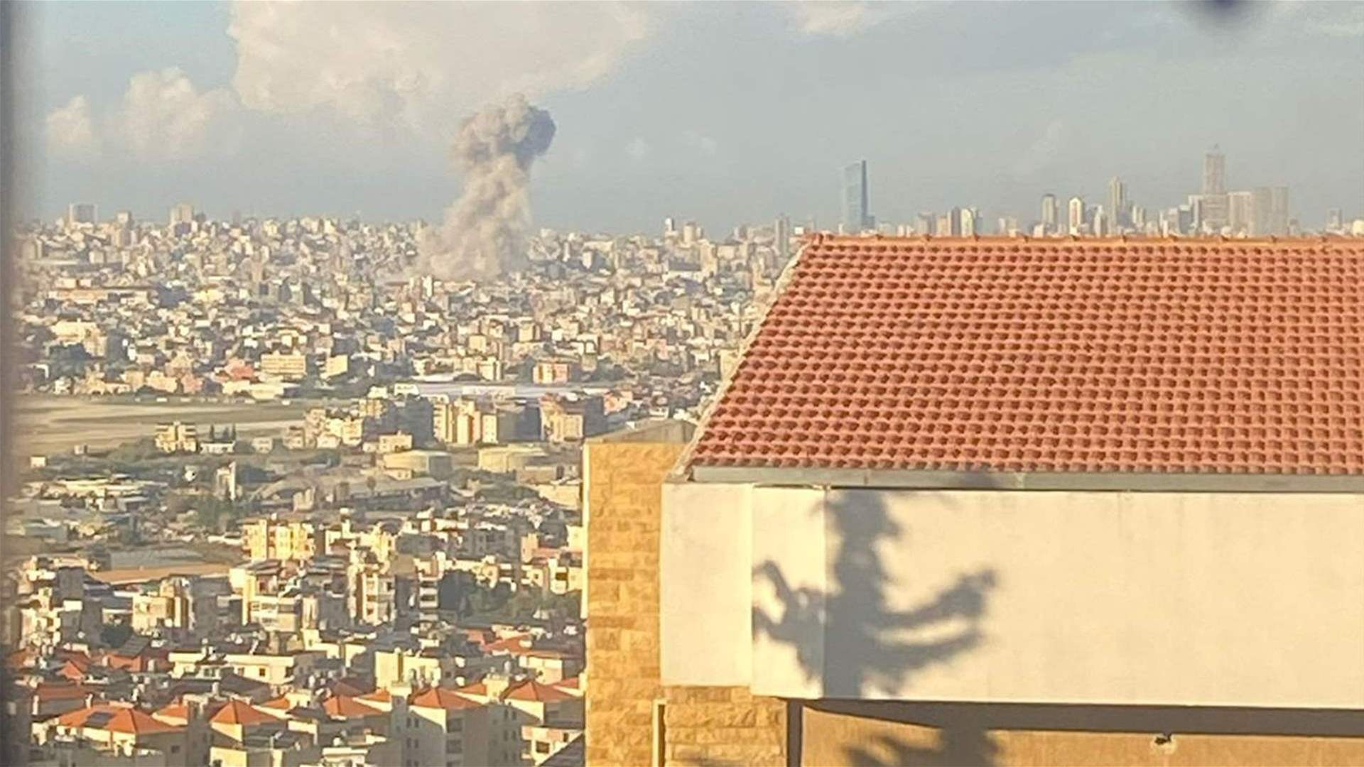 Israel conducts airstrikes on Beirut&#39;s southern suburbs