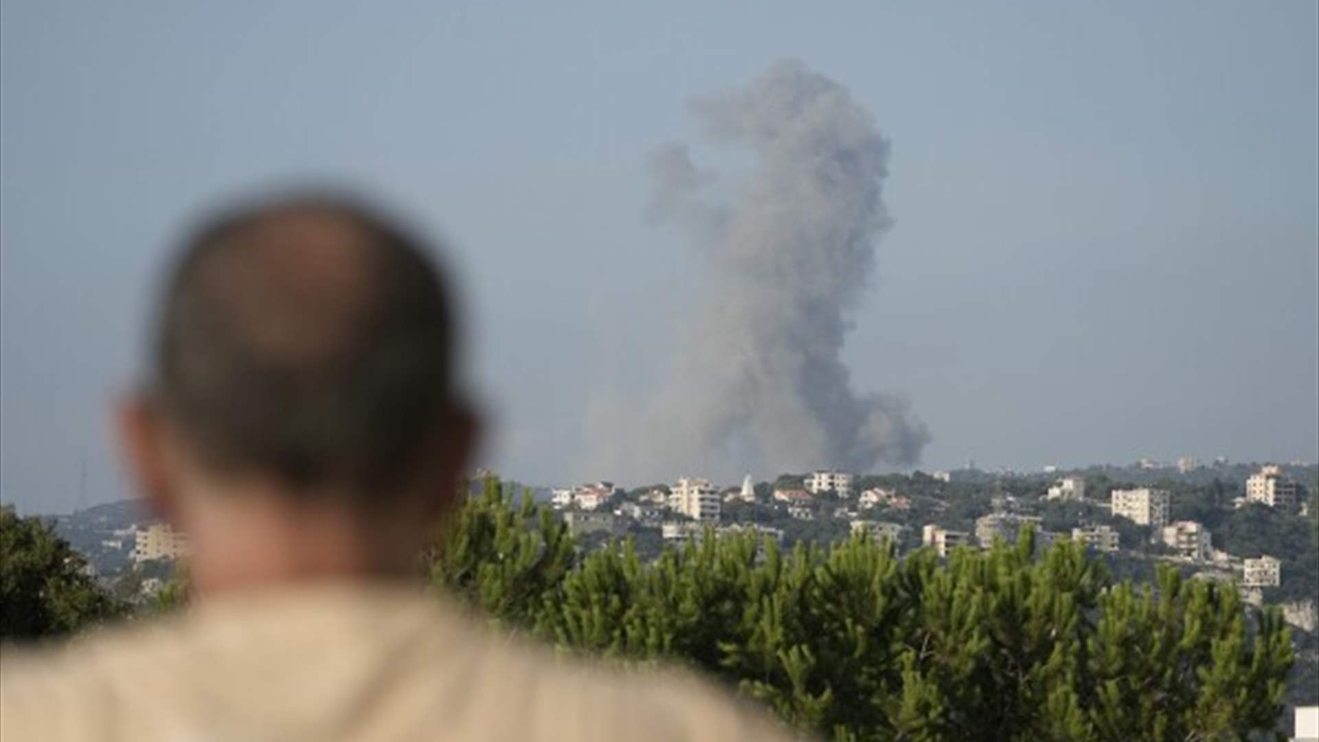 Initial reports: Israel strikes Beirut&#39;s Ras Al Naba&#39;a area 